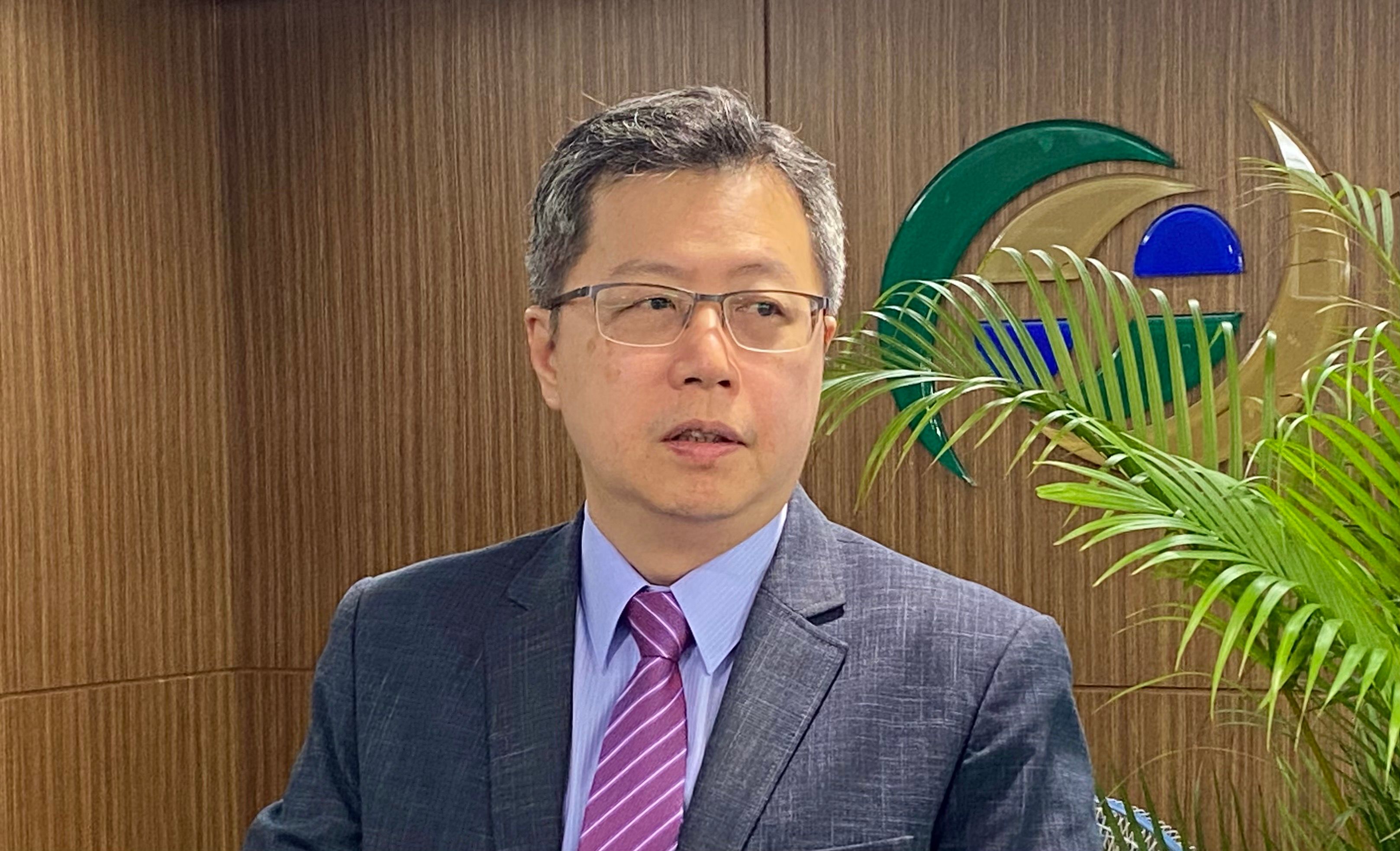 金管會保險局副局長蔡火炎15日宣布，核處明台產險900萬元。（陳怡慈攝）
