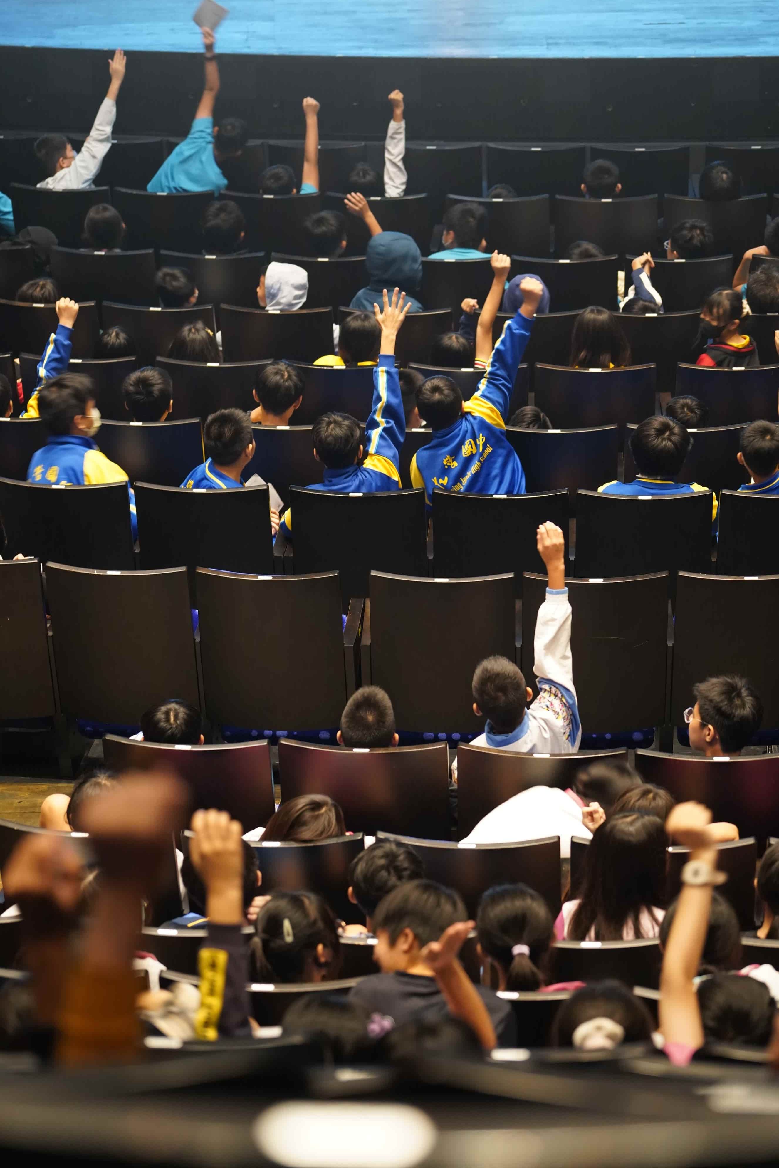 南山人壽持續關注偏鄉孩童的學習，希望讓更多學生都能享有接觸表演藝術文化的機會，未來能勇敢追夢，實現人生目標。(圖片提供：南山人壽)