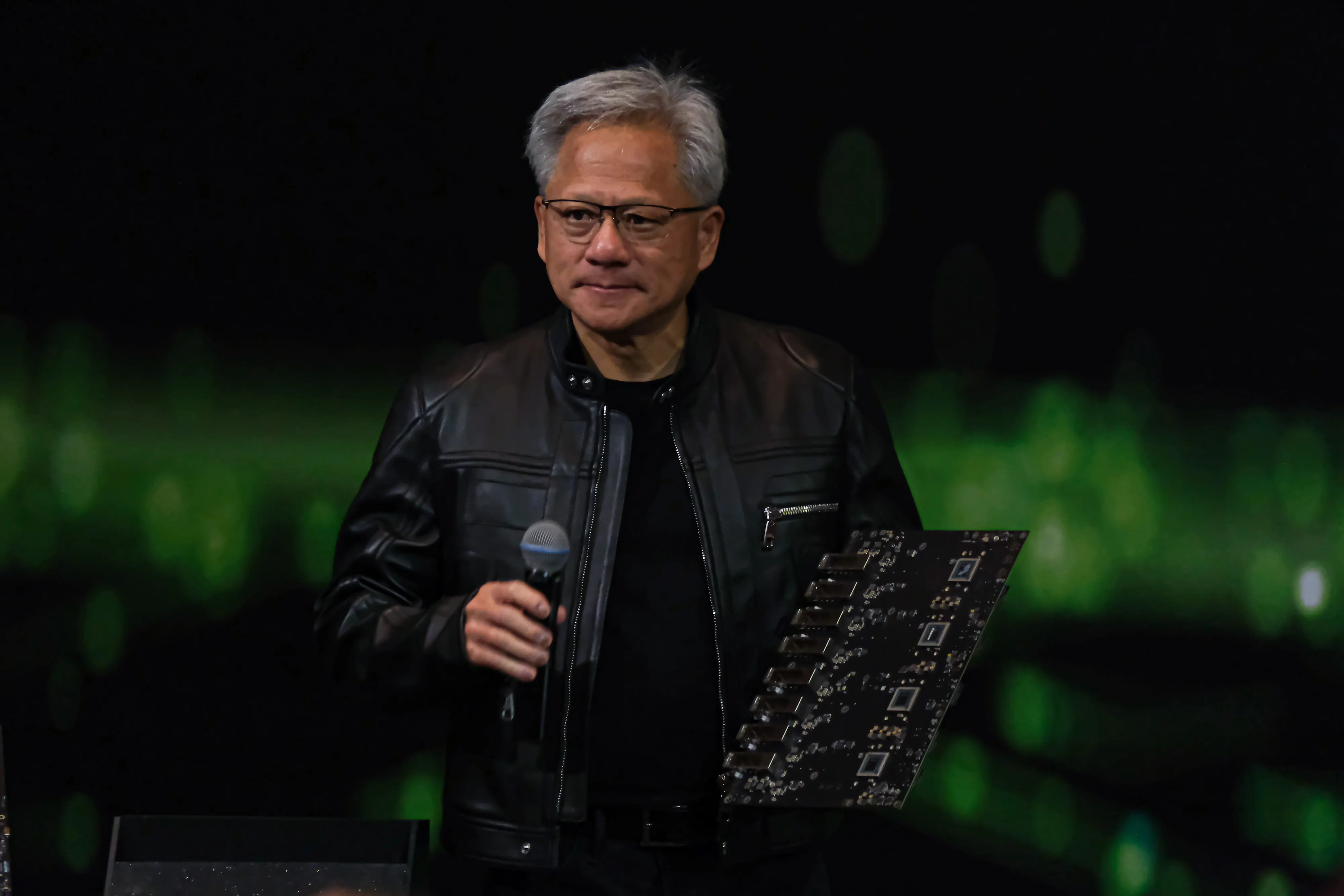 20250521-輝達創辦人暨執行長黃仁勳（見圖）21日出席於台北文華東方酒店舉辦的全球媒體問答。（劉偉宏攝）