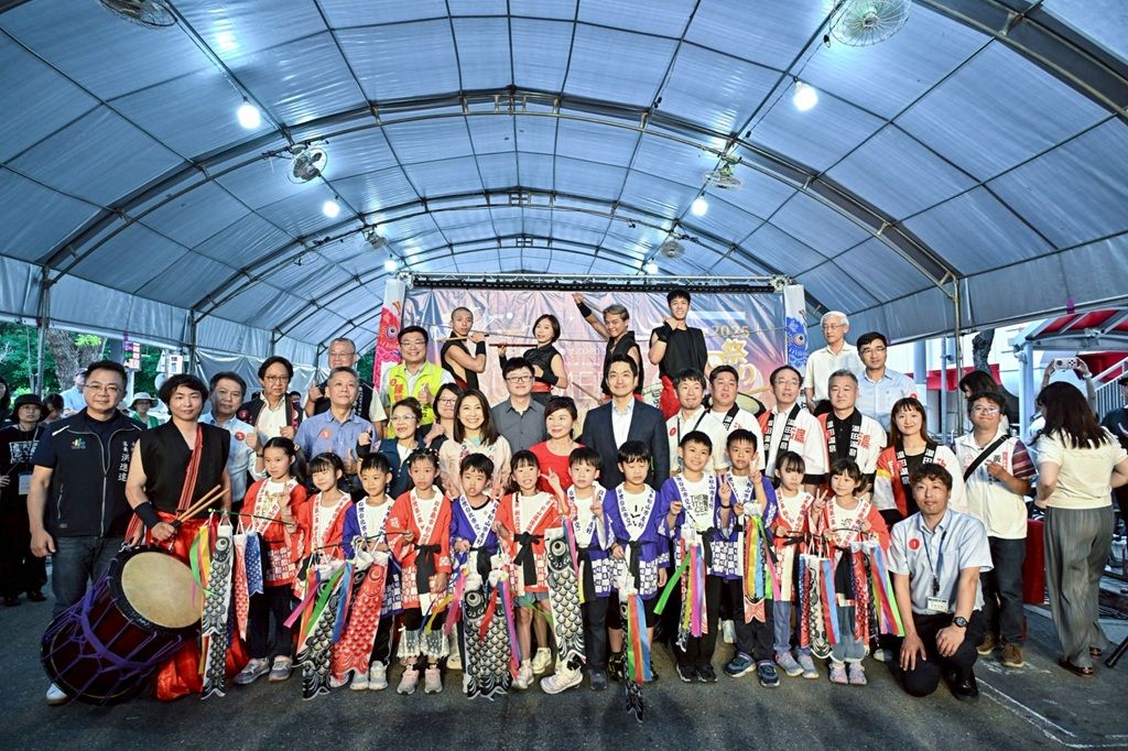 臺北市長蔣萬安出席「2025北投夏日祭」活動，邀請民眾來北投體驗不同的風貌 。（圖／ 台北市溫泉發展協會提供）