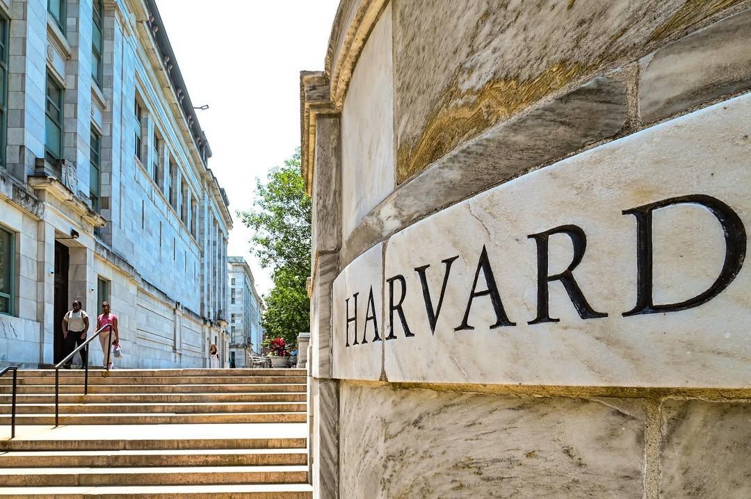 （翻攝哈佛醫學院IG）