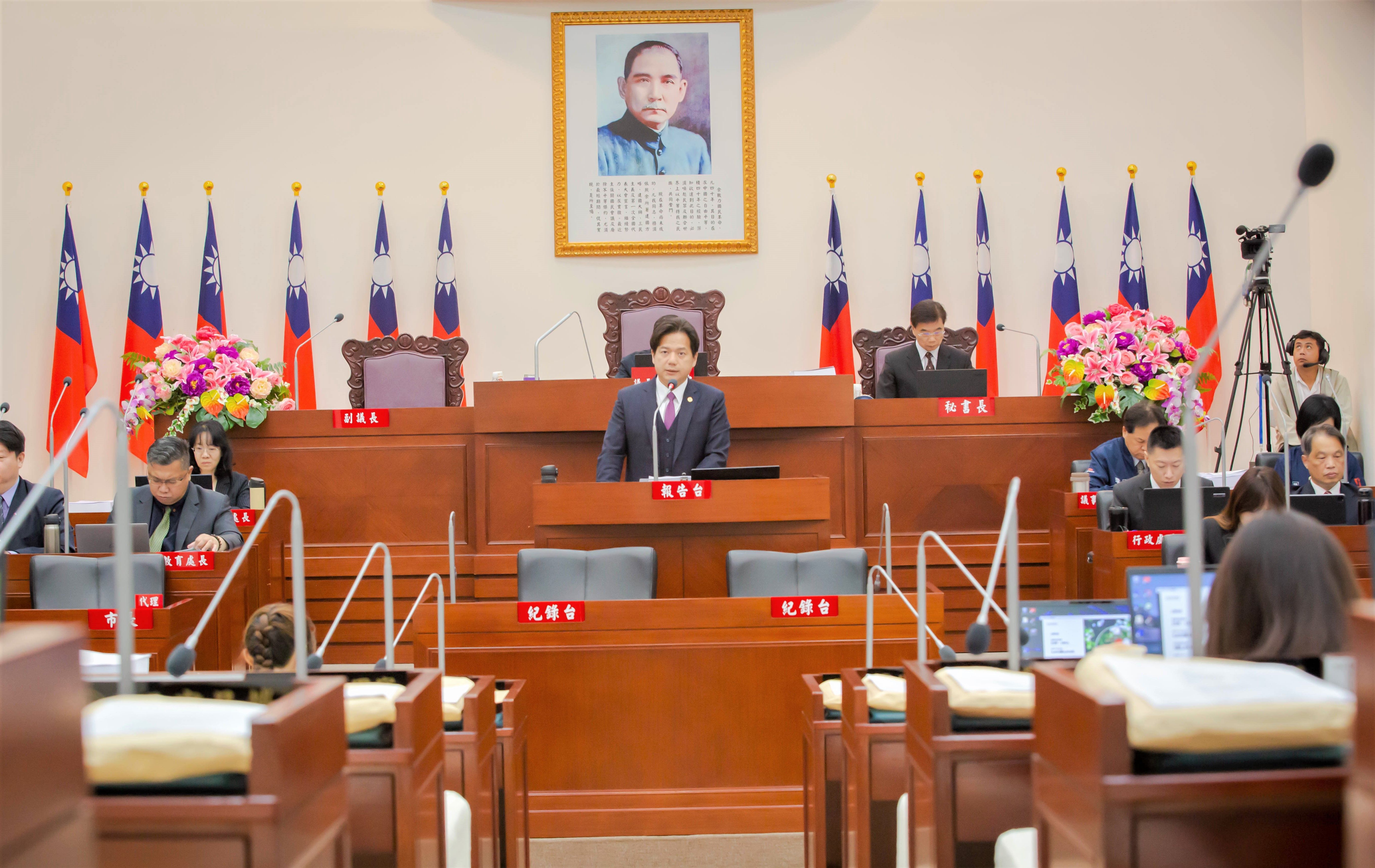 代理市長邱臣遠強調，市府團隊會持續全力以赴，傾聽市民心聲，務實推動各項政策。（圖／新竹市政府提供）