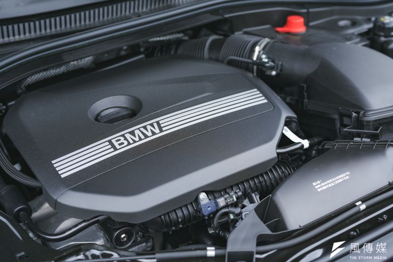 BMW015.jpg