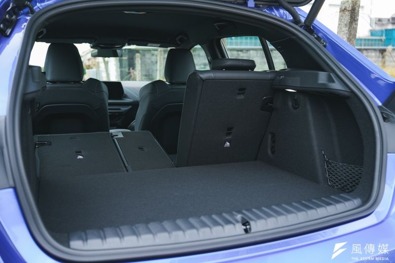 BMW009.jpg