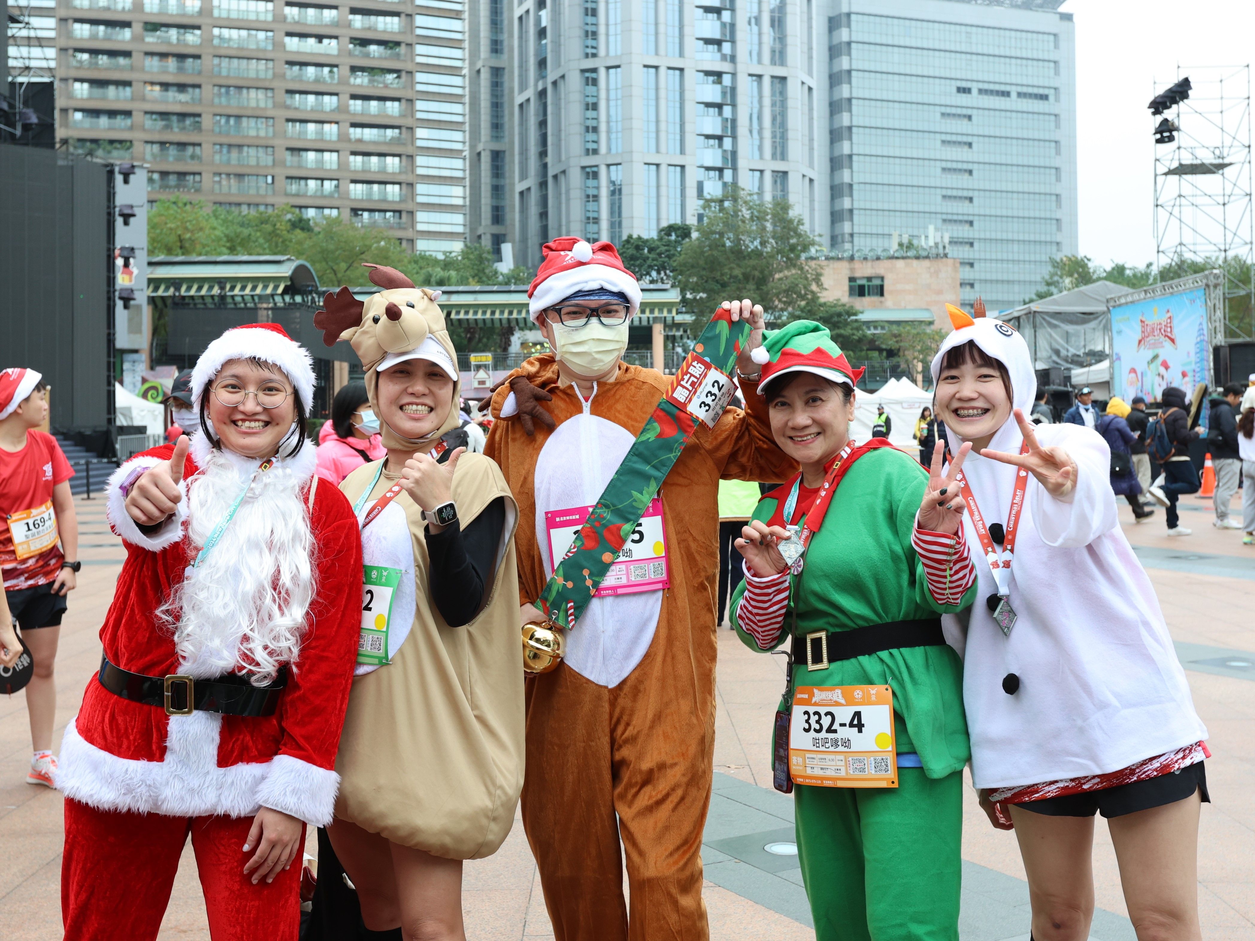 冬天變裝跑起來一點都不熱，透過裝扮享受耶誕夢幻氛圍。圖/新北市政府觀旅局提供