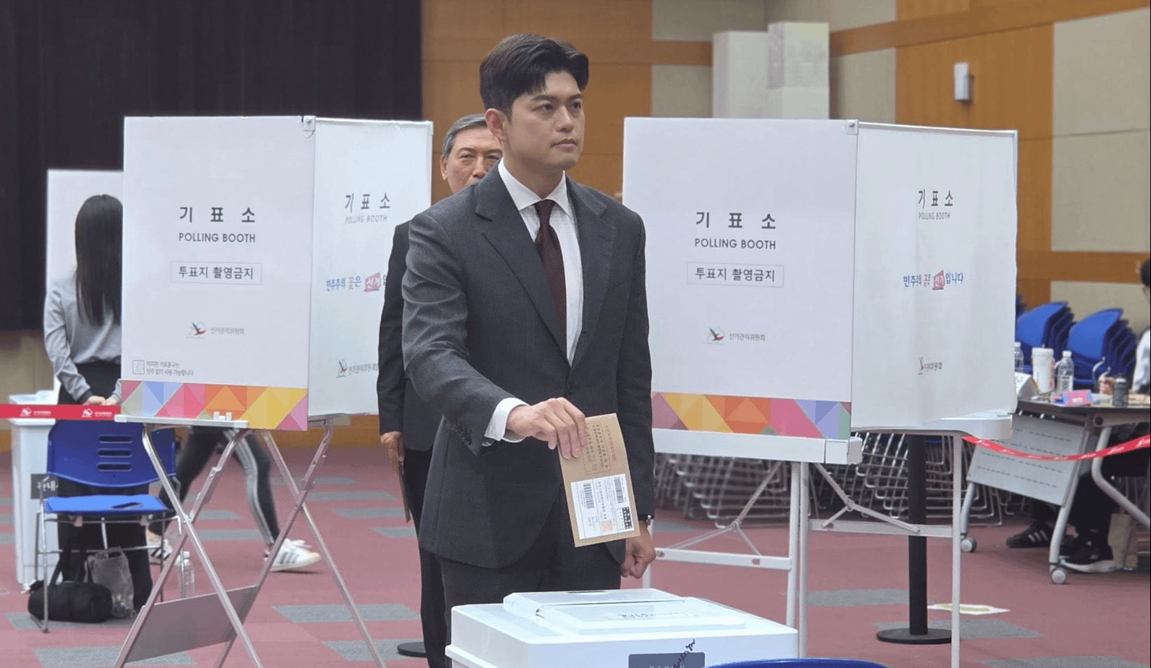 國民力量黨緊急對策委員長、臨時領導人金龍泰。（取自김용태臉書）