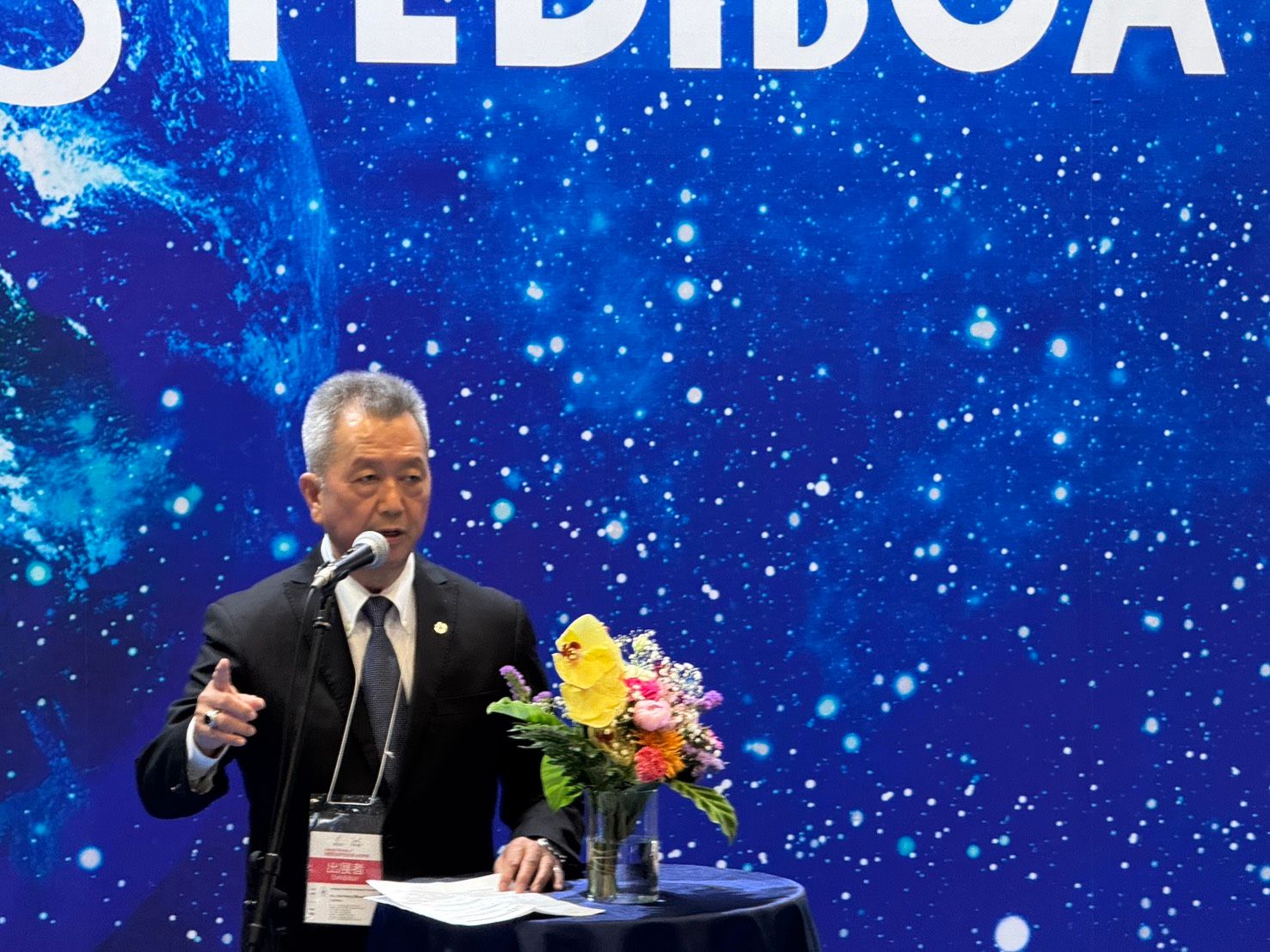 20250604-台灣卓越無人機海外商機聯盟（TEDIBOA）前往東京，參與「Japan Drone 2025」國際無人機展。漢翔航空董事長胡開宏（左三）。（黃信維攝）