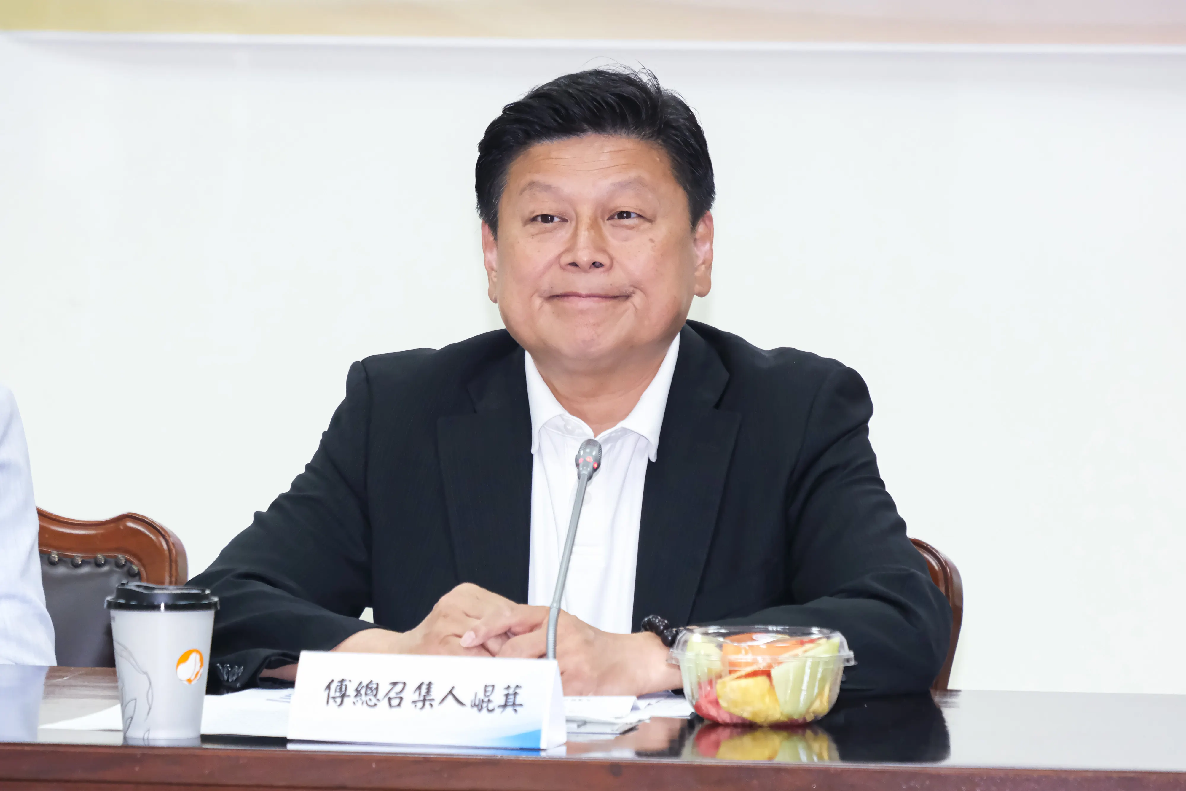 20250604-縣市長「針對行政院統刪地方一般性補助款」記者會4日於立法院召開，圖為國民黨團總召傅崐萁。（劉偉宏攝）