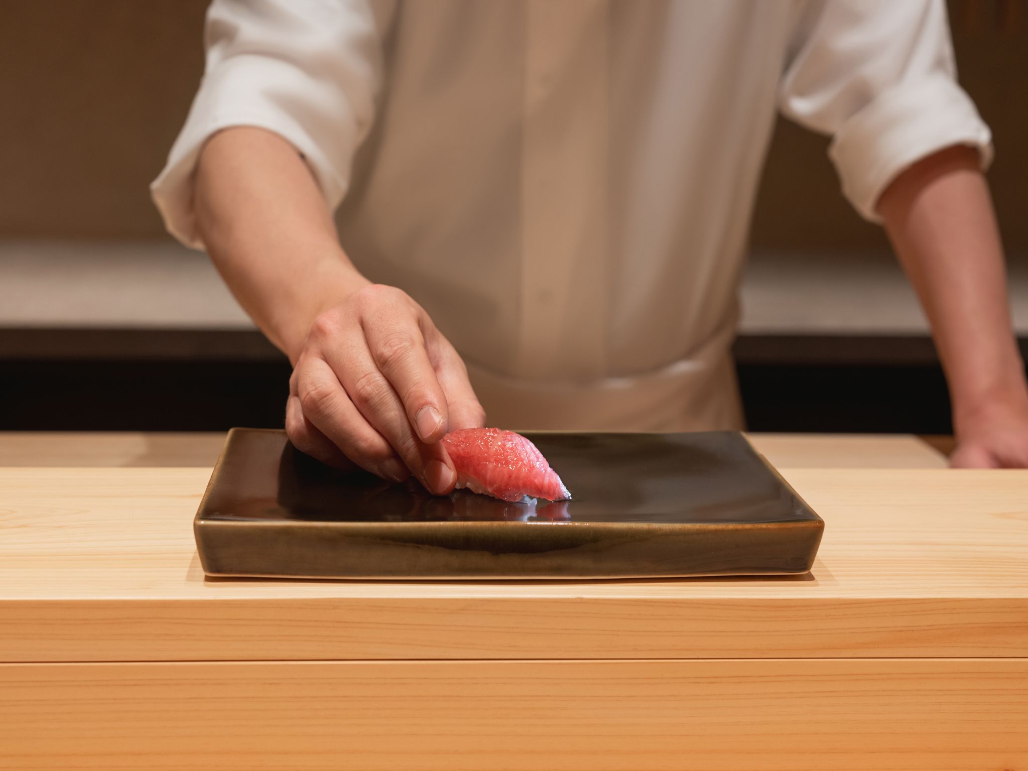 Hara主廚精選當令頂級食材，匠心演繹，為每一位賓客量身打造出專屬於當下的饗宴。(圖片提供：臺北嘉佩樂酒店)