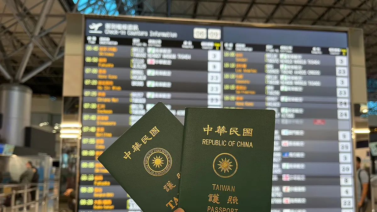 飛機,桃園機場,出國旅遊,護照,出關,登機,航班大廈,桃園國際機場。（資料照／李艾庭攝）