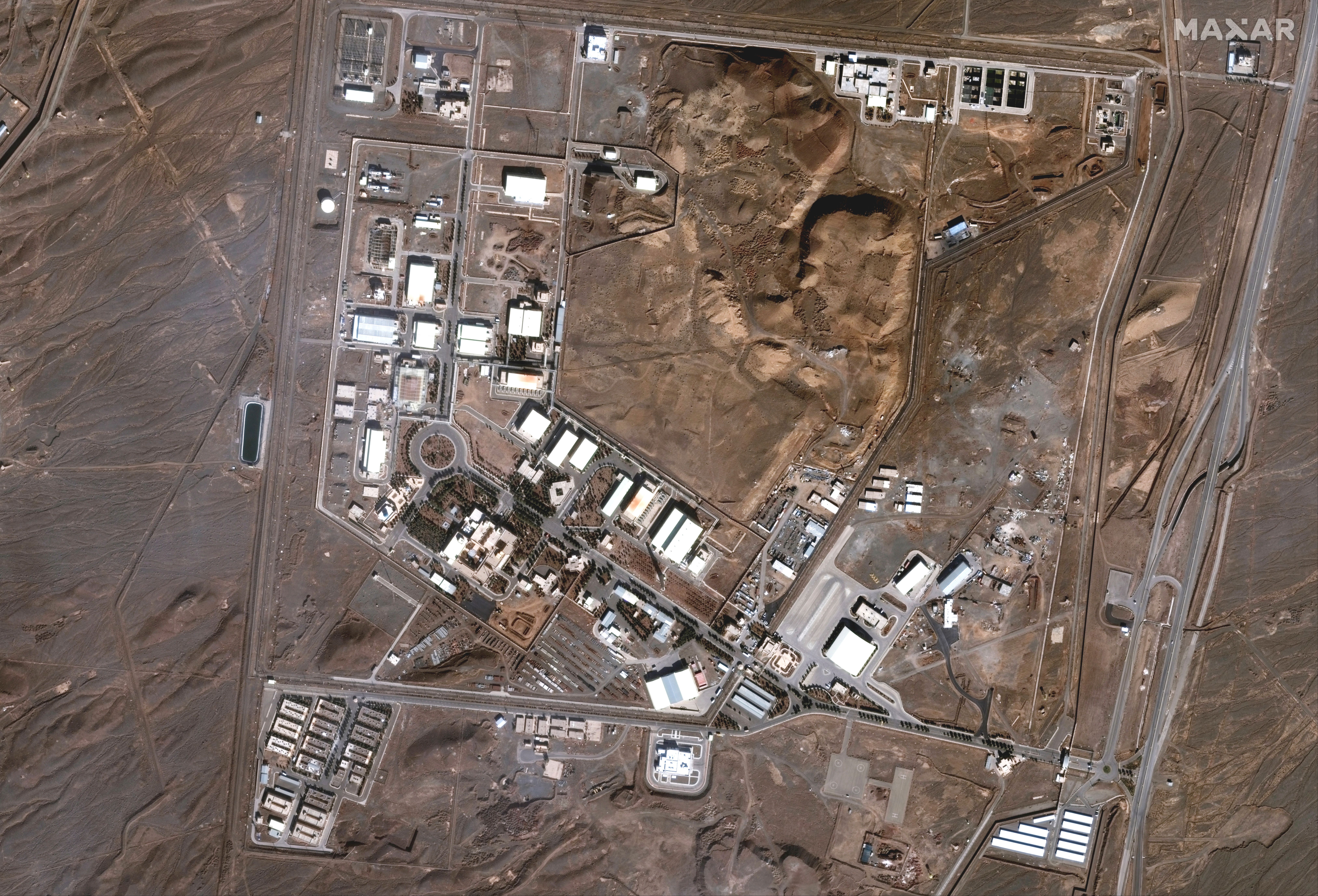  Maxar Technologies的衛星圖像顯示2025 年1月24日伊朗納坦茲核設施。(AP)