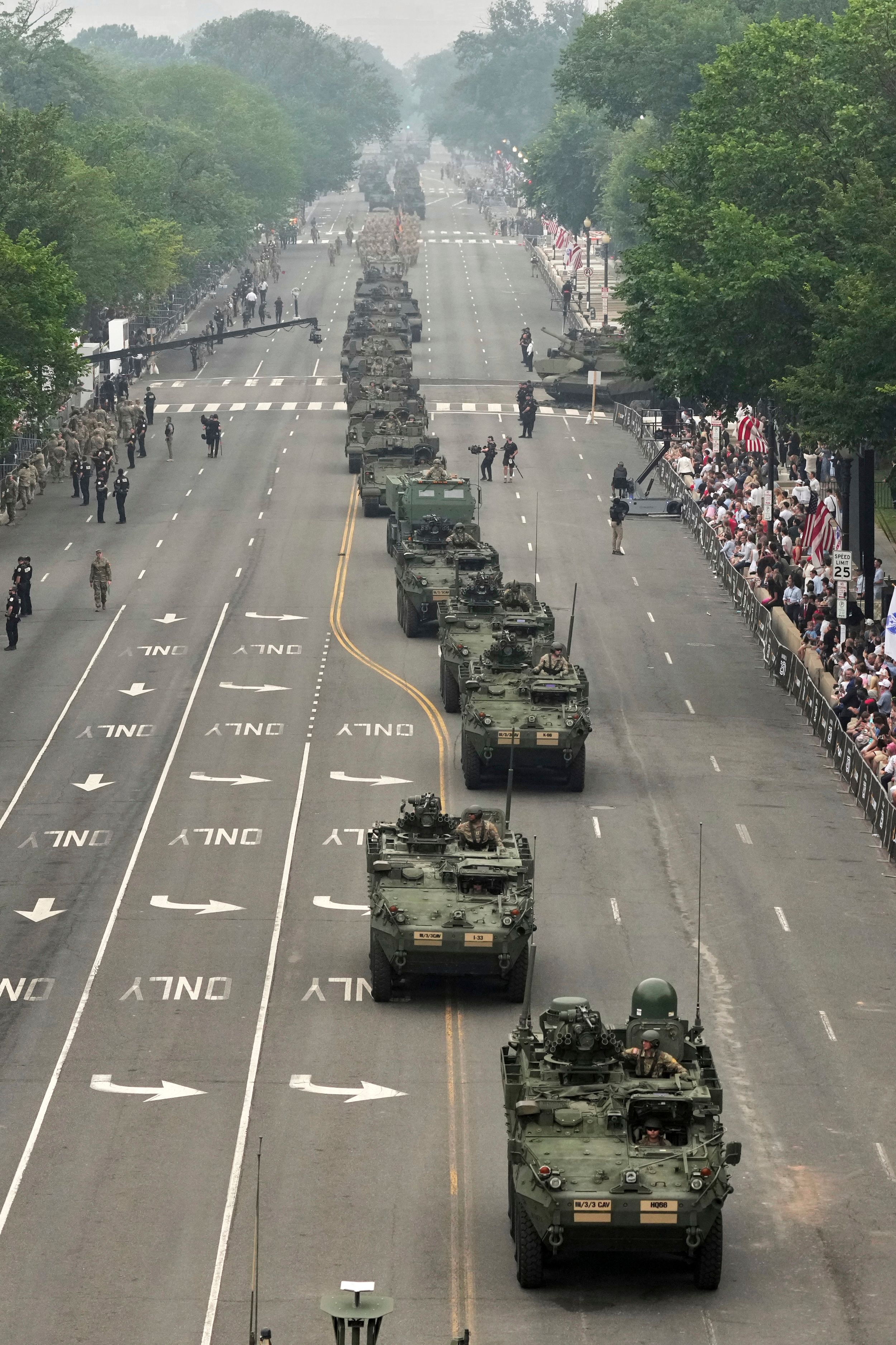 2025年6月14日，川普在華府舉行大規模閱兵。（美聯社）