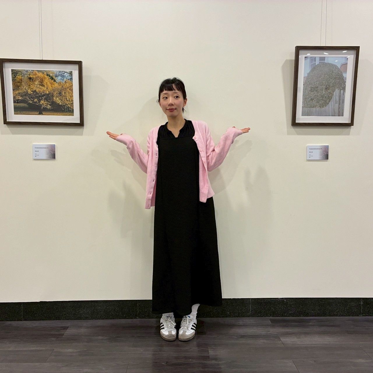藝術家梁祐禎以鏡頭捕捉各種造型獨特的樹木，透過觀察日常生活中的自然景象，呈現生活中不平凡的美好瞬間。(圖/新北市文化局)