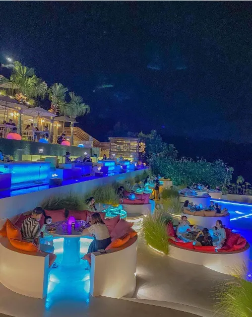 台北情人節餐廳推薦：THE TOP屋頂上（圖／取自IG @eating.blair.gogo）