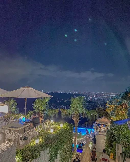 台北情人節餐廳推薦：THE TOP屋頂上（圖／取自IG @eating.blair.gogo）