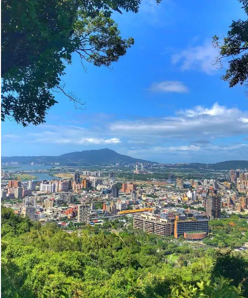 台北捷運旁步道：劍潭山親山步道。（圖／取自IG@pei.613 ）