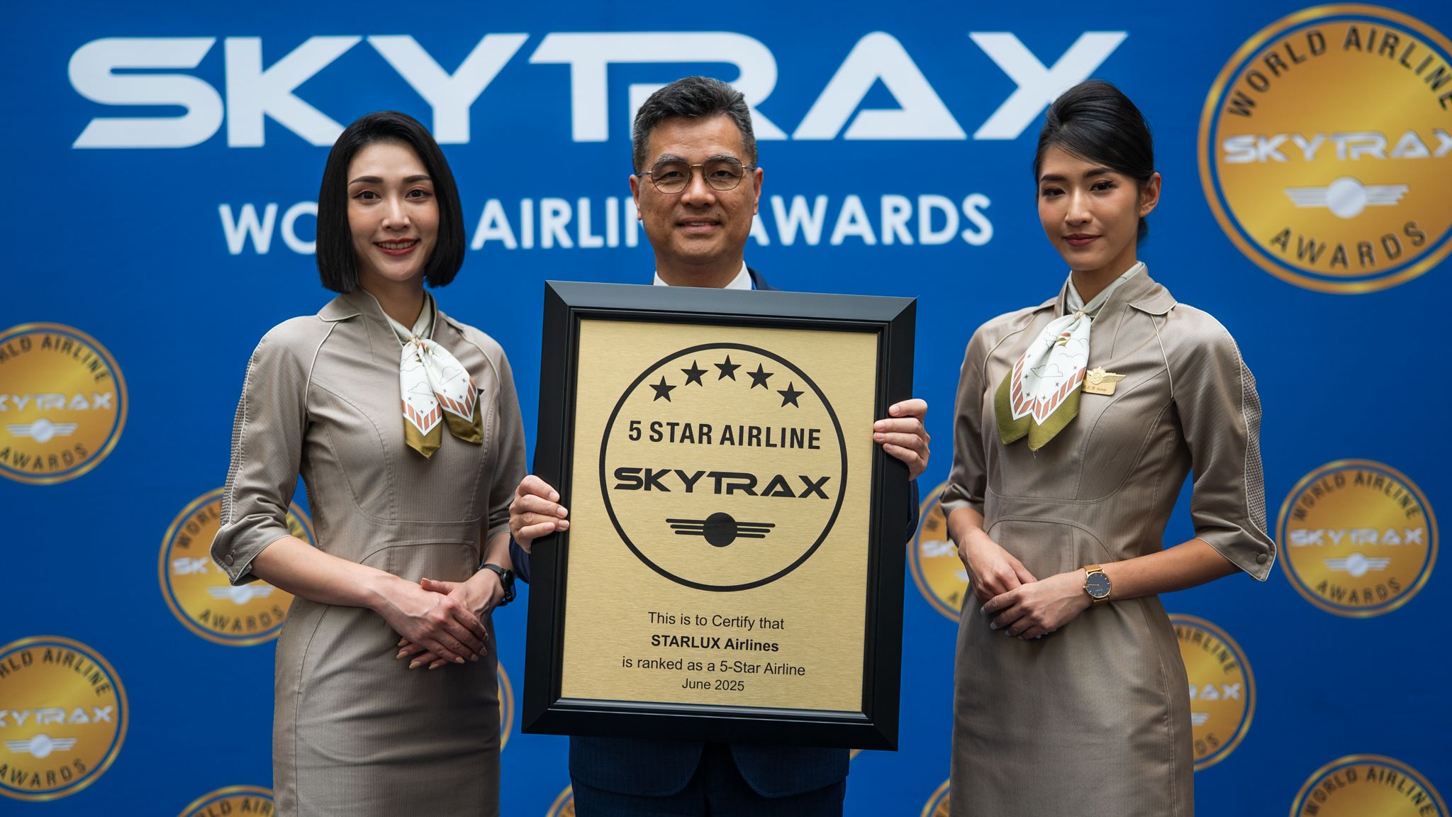 星宇航空飛快躍升的速度更獲頒「五星航空」評級及「全球卓越進步獎」（圖片提供／星宇航空）