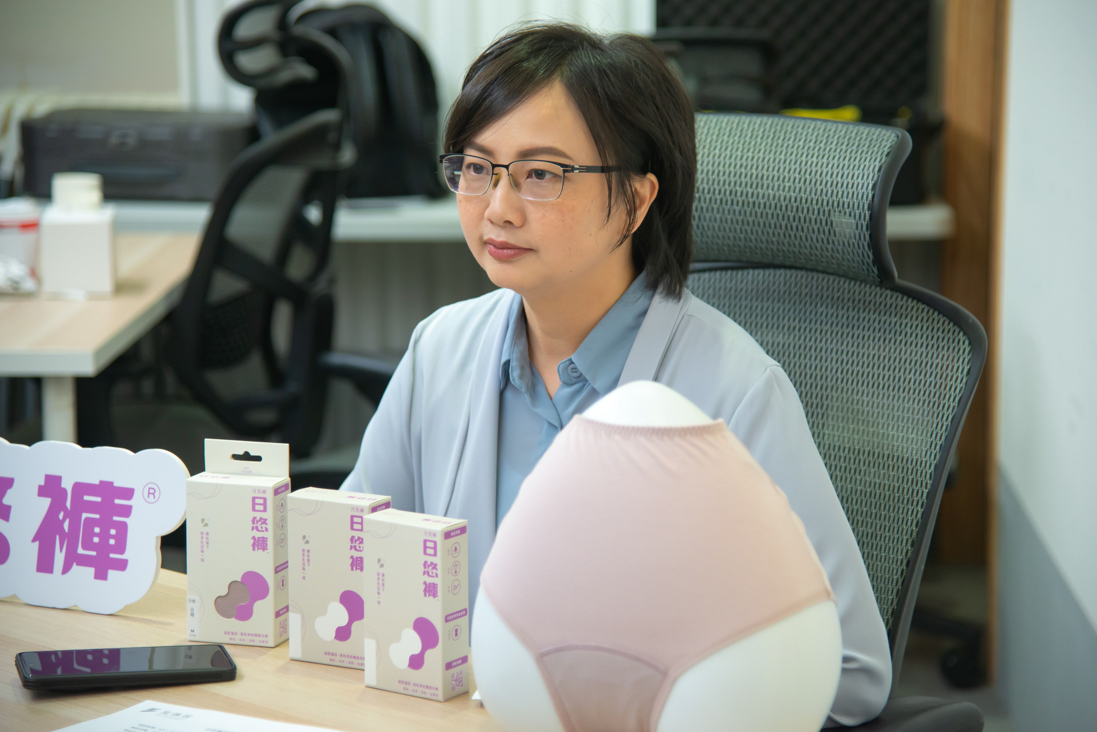 對年長外婆的孝心促成陳苑伊開發出漏尿褲品牌之路。