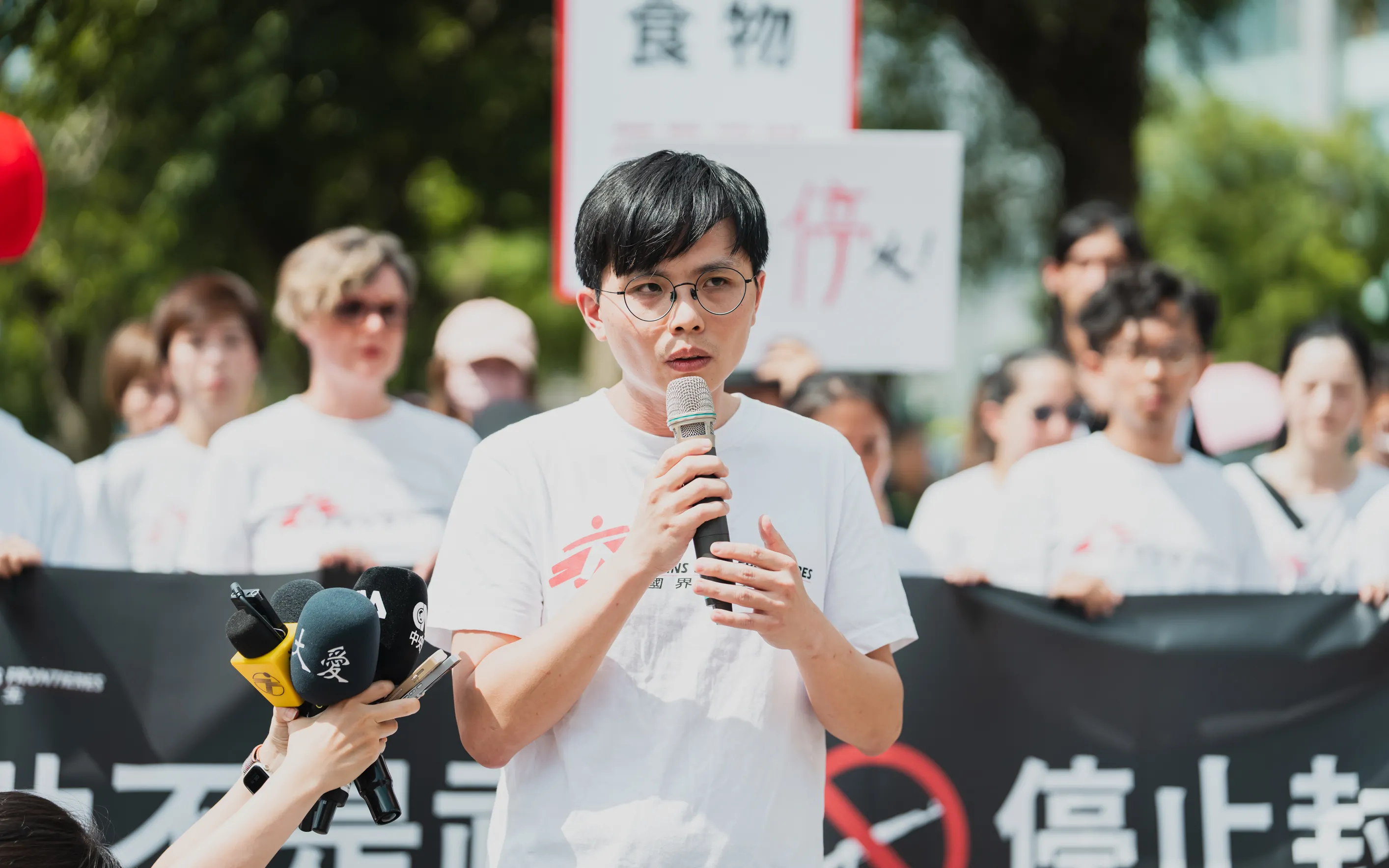 20250620-台灣急診科醫師洪上凱於2023年前往加薩北部印尼醫院，協助優化當地急診流程，原定為期半年的任務，因為10月7日以巴戰爭爆發被迫中斷。（無國界醫生提供）