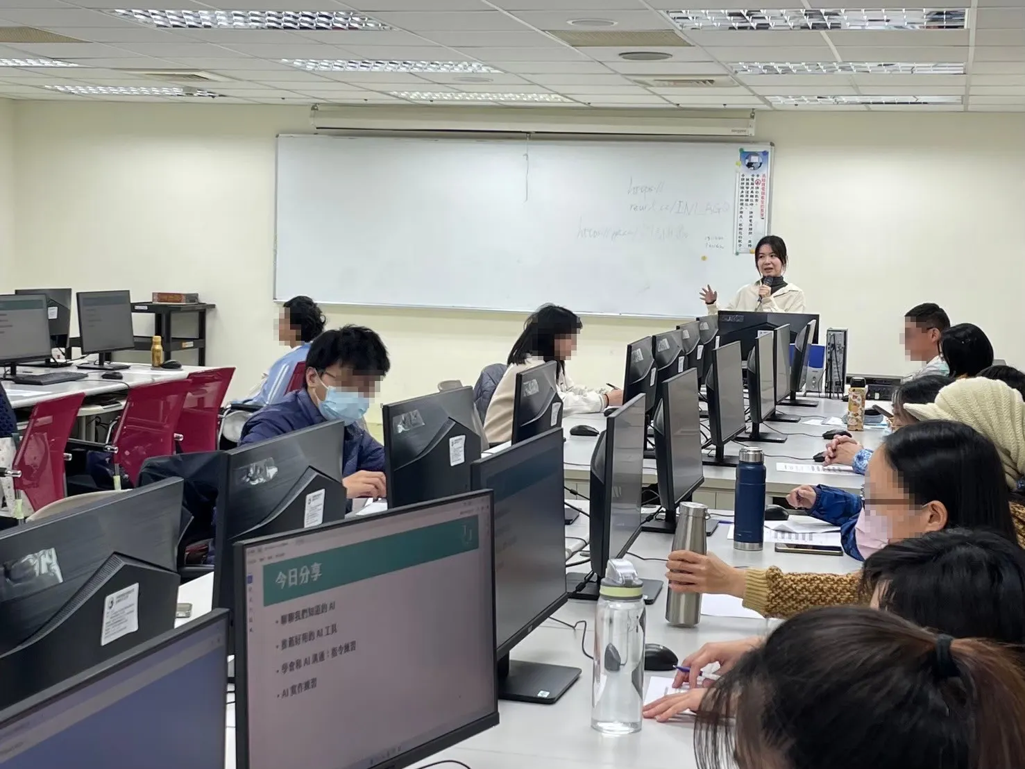 創意嘉內容總監陳又嘉受邀到台北市立圖書館分享 AI 運用技巧（圖片來源：創意嘉內容行銷）