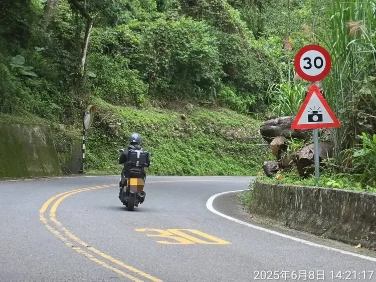 台21線部分路段速限僅30公里（圖／取自臉書粉專「MotoCity」）