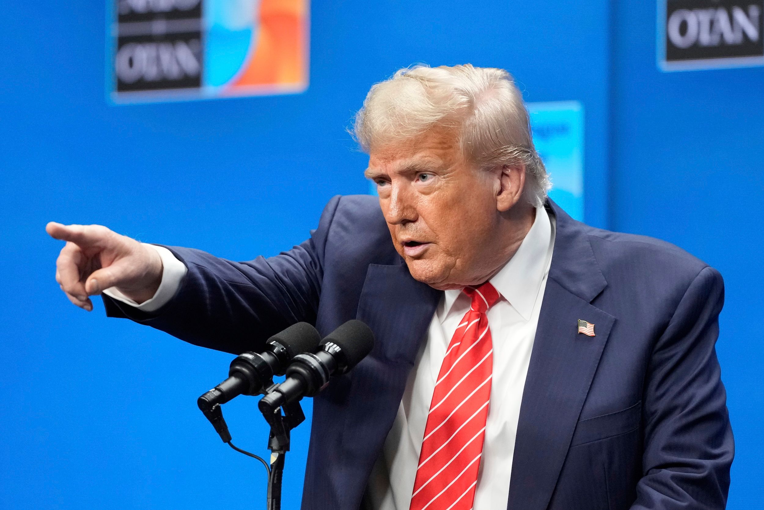 2025年6月25日，美國總統川普在北約峰會發表談話。（美聯社）