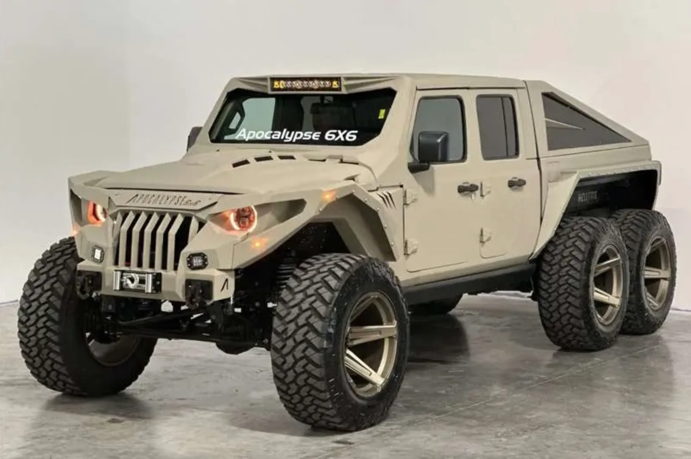 Jeep Gladiator Hellfire六輪猛獸對抗喪屍末日