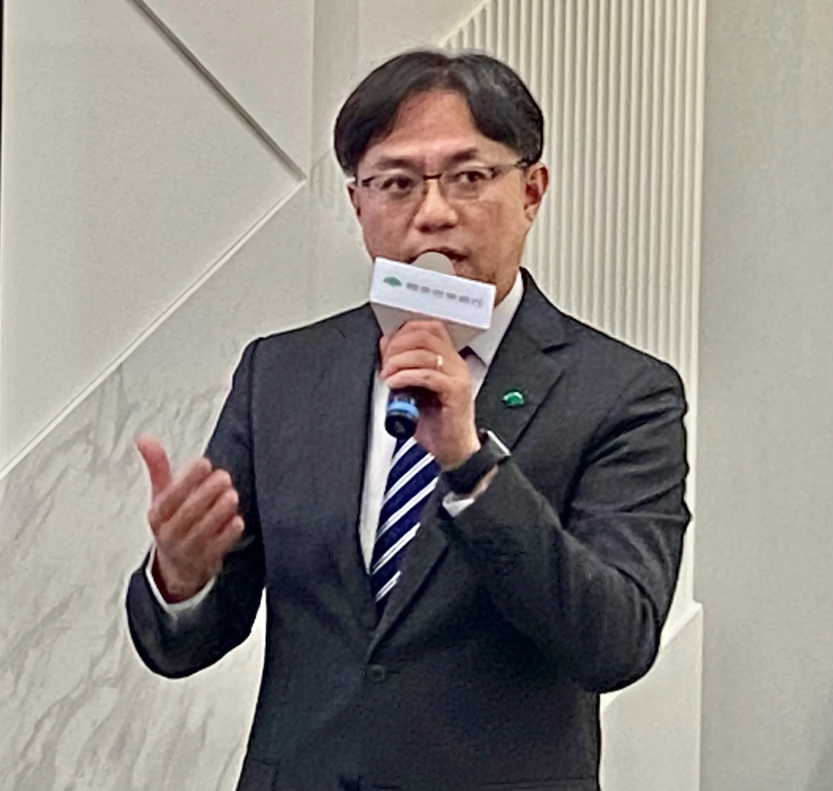 20250701－國泰世華銀行私人銀行執行長暨高資產業務負責人傅伯昇，1日說明國泰世華在高雄專區的試辦業務。（陳怡慈攝）。（陳怡慈攝）