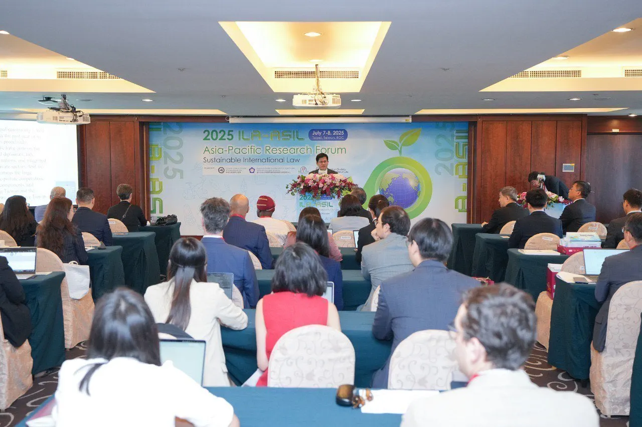 20250708-外交部長林佳龍7日受邀出席世界國際法學會與美國國際法學會2025年亞太研究論壇開幕式並致詞。（外交部提供）