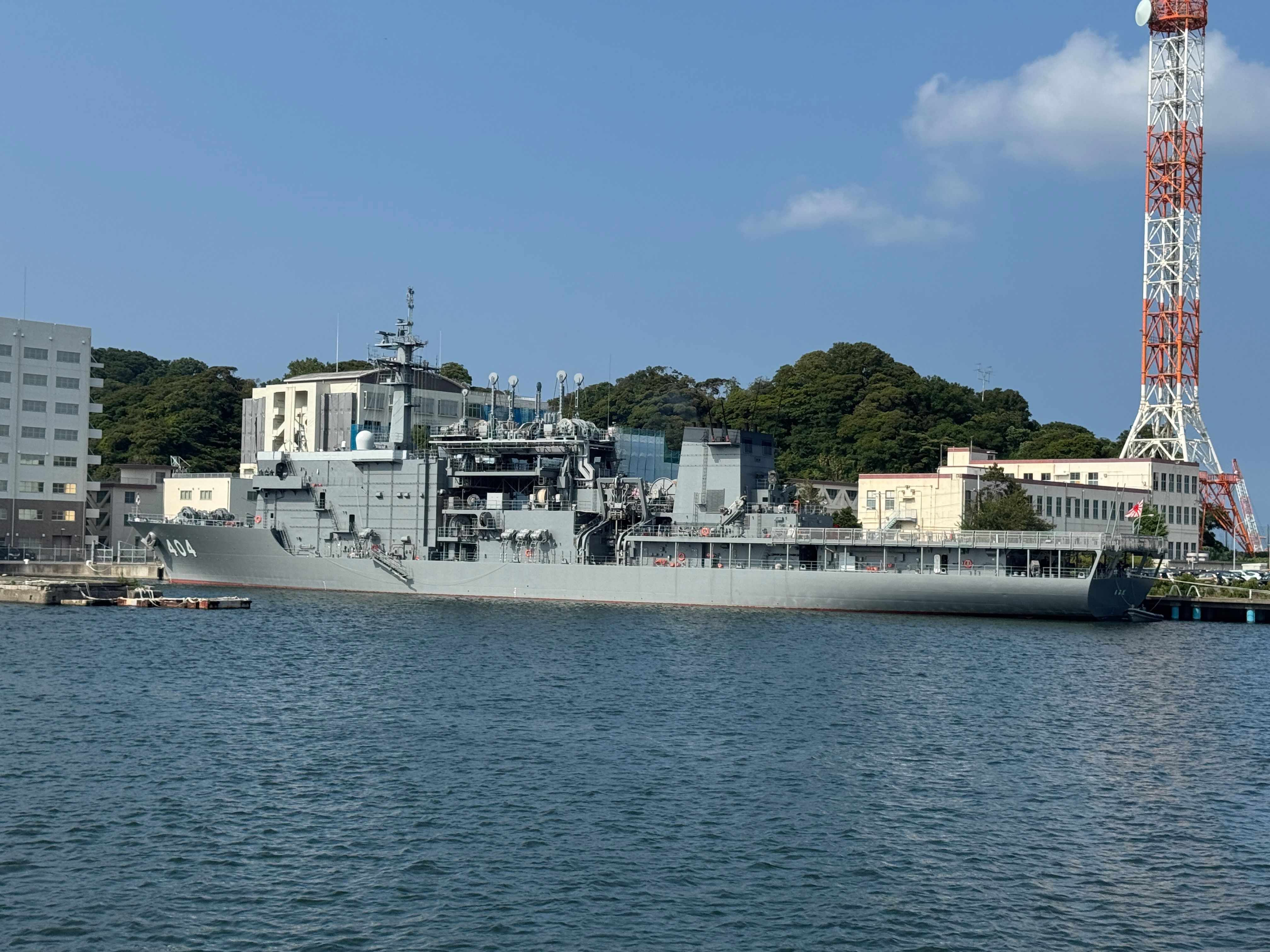 20250710-潜水艦救難艦「千代田号（ちよだ）］、艦番号は404。（黃信維撮影）
