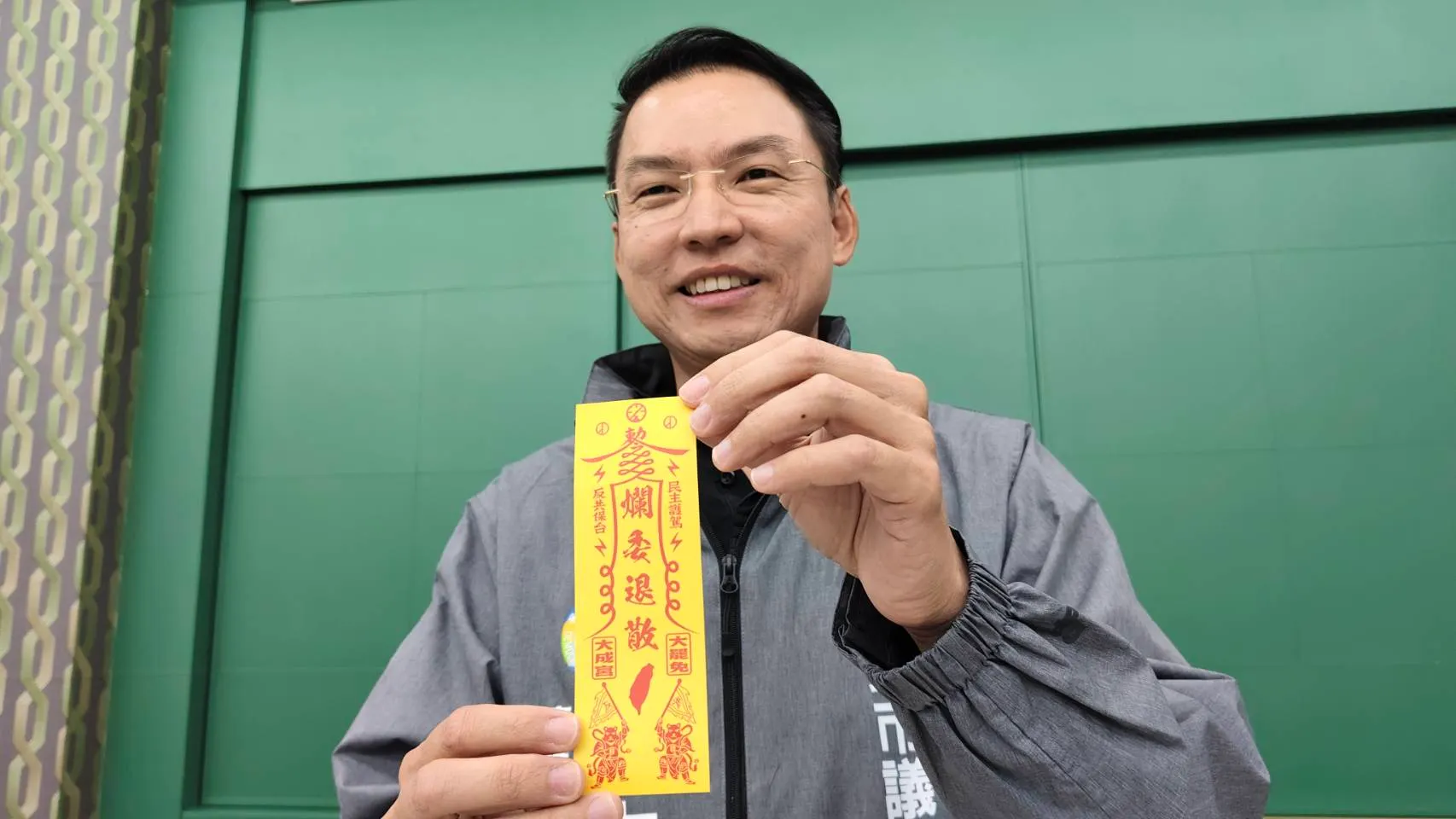 黃文益強調，針對黨內初選機制流程，預計年底才會正式討論提名席次，屆時會先調查現任議員意願，再提交市黨部執委會討論。（圖/徐炳文攝）