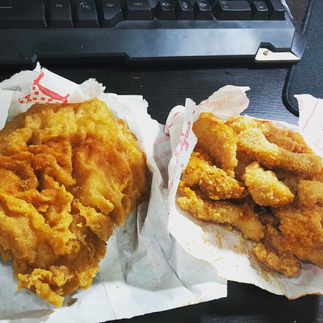 五華街雞排雞塊。（圖／IG@____eric____pipi提供）