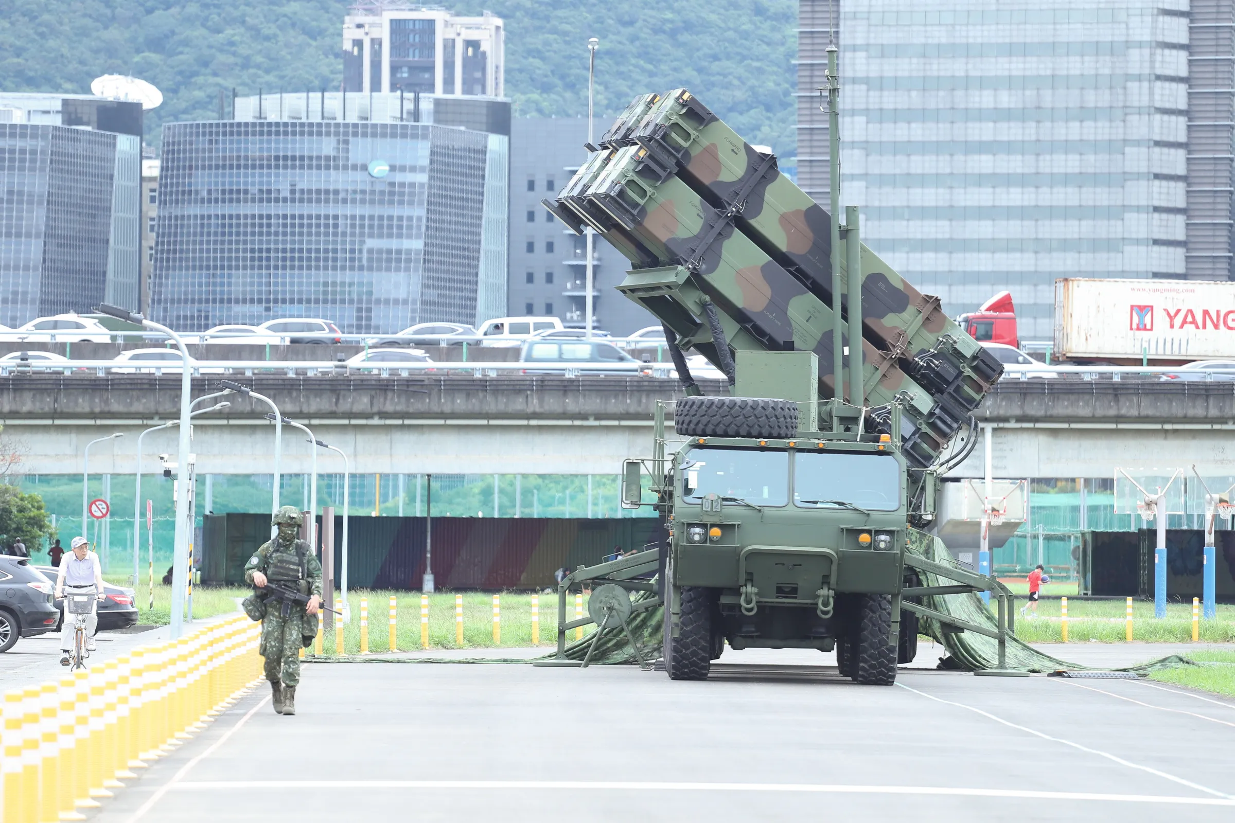 20250711-基隆河六號水門外愛國者飛彈佈防。（陳品佑攝）
