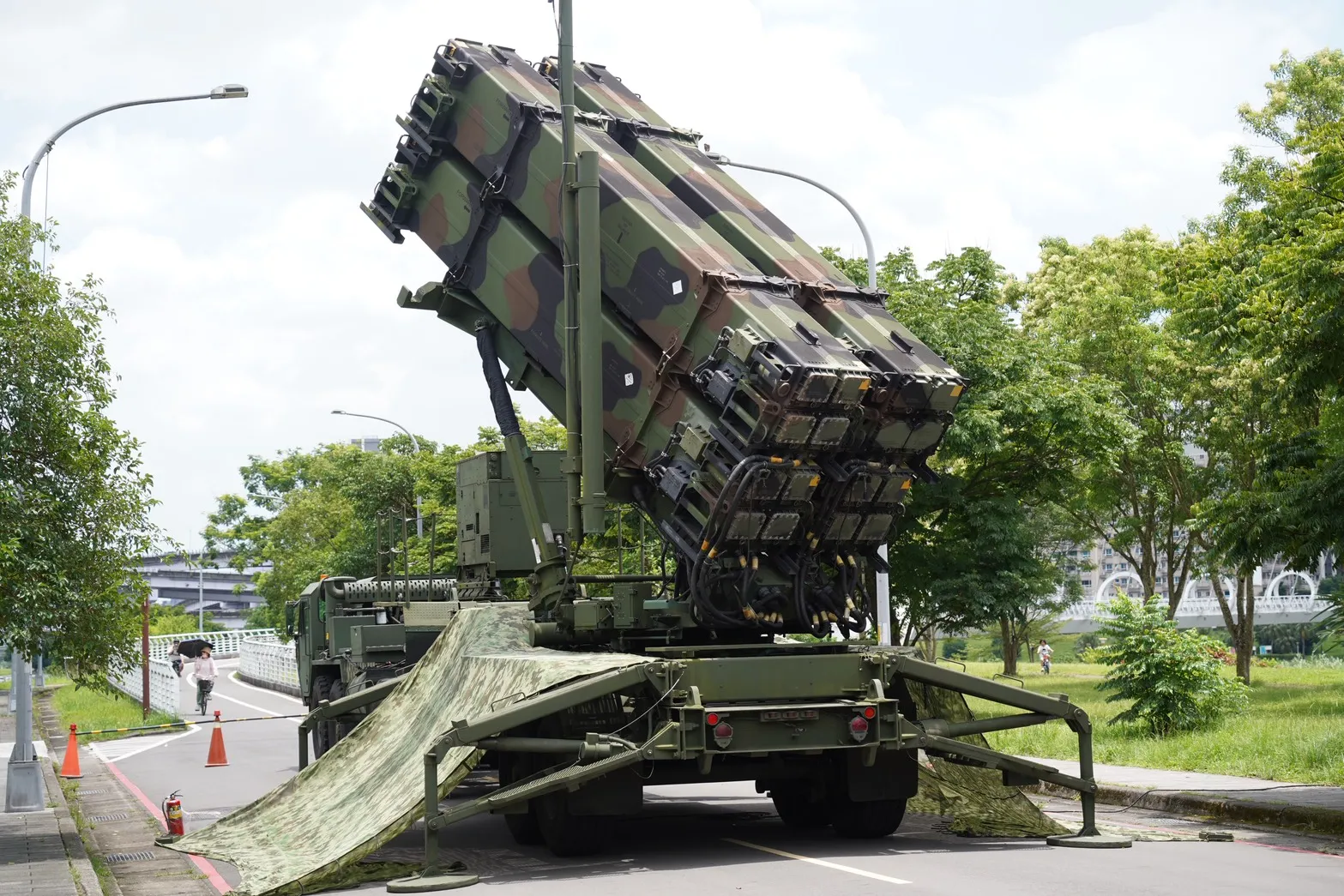 空軍愛國者飛彈連進駐新店地區。（張曜麟攝）