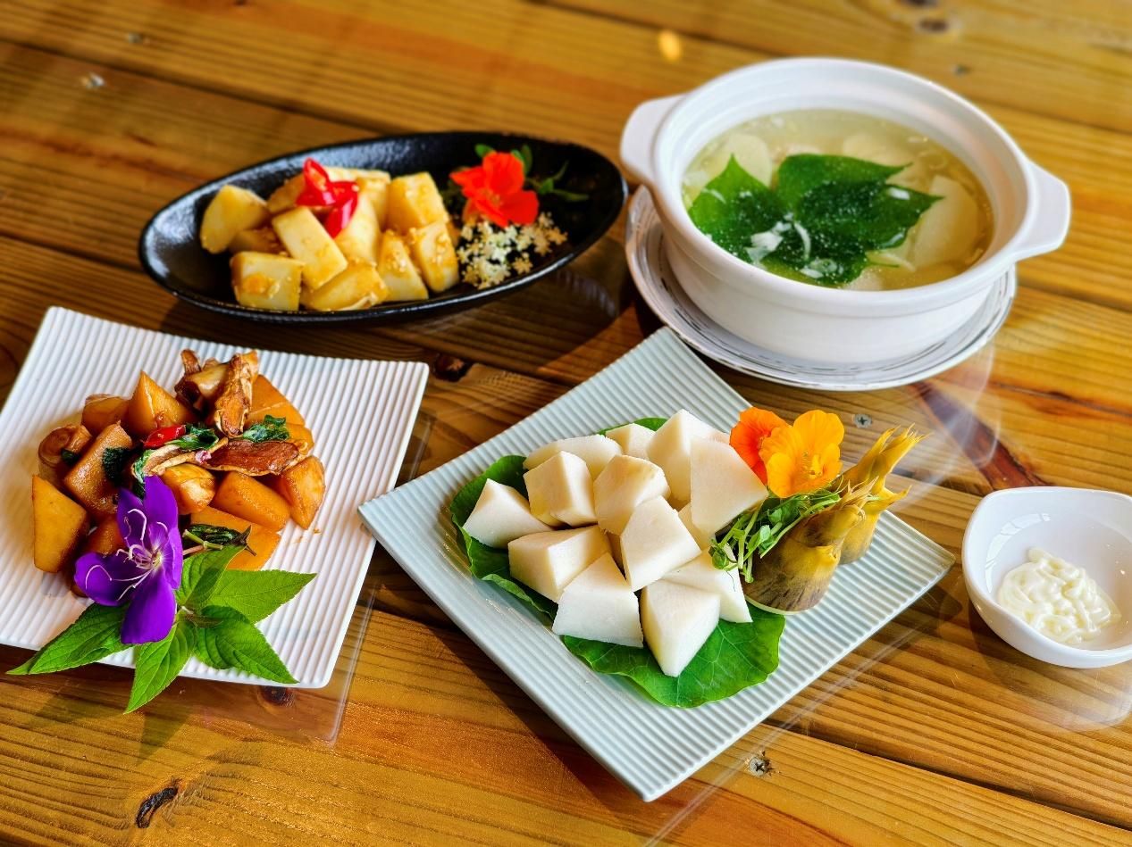 梅居休閒農場推出的綠竹筍料理。