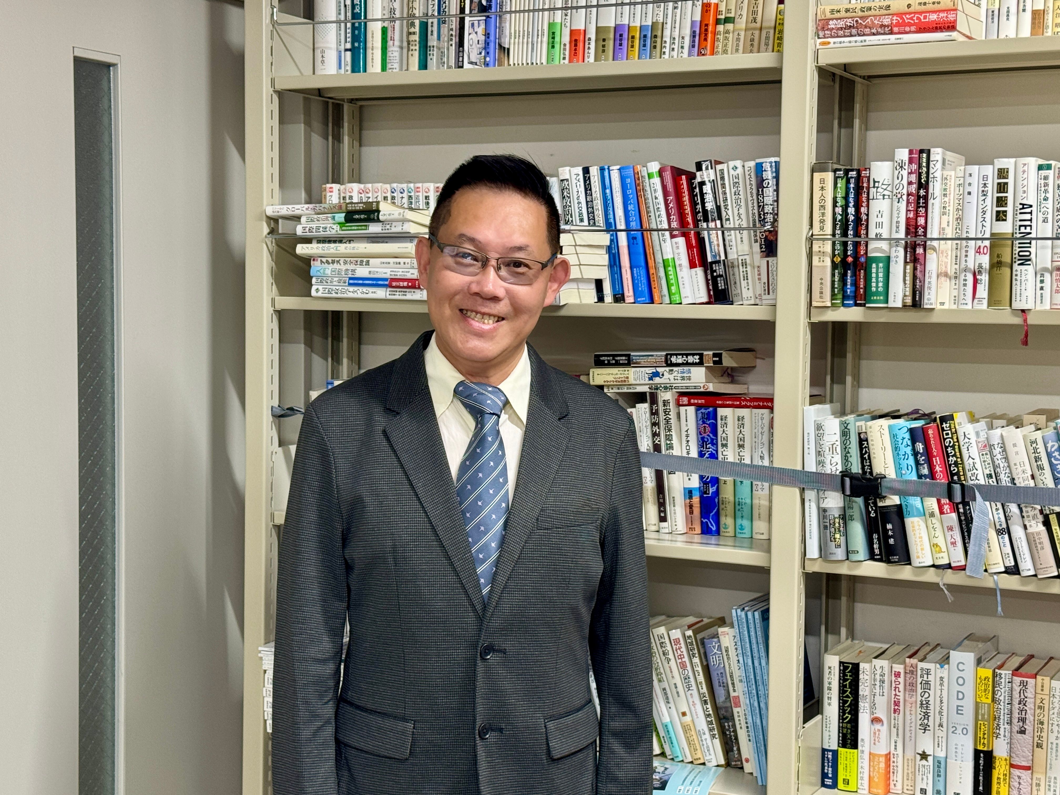 2025年7月の参議院選挙終盤、東京大学特任研究員・林泉忠氏は「外国人政策」や「排外主義」が争点化していることに懸念を示した。黃信維。