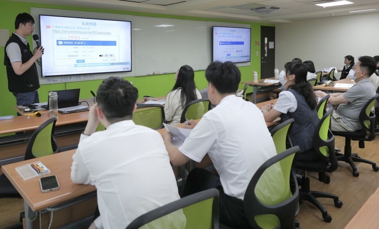 桃竹苗分署為協助企業儲備人才及青年提早卡位職場，7/21在桃園市婦女館舉辦計畫說明會，歡迎企業踴躍報名及申請。（圖／勞動力發展署桃竹苗分署提供）