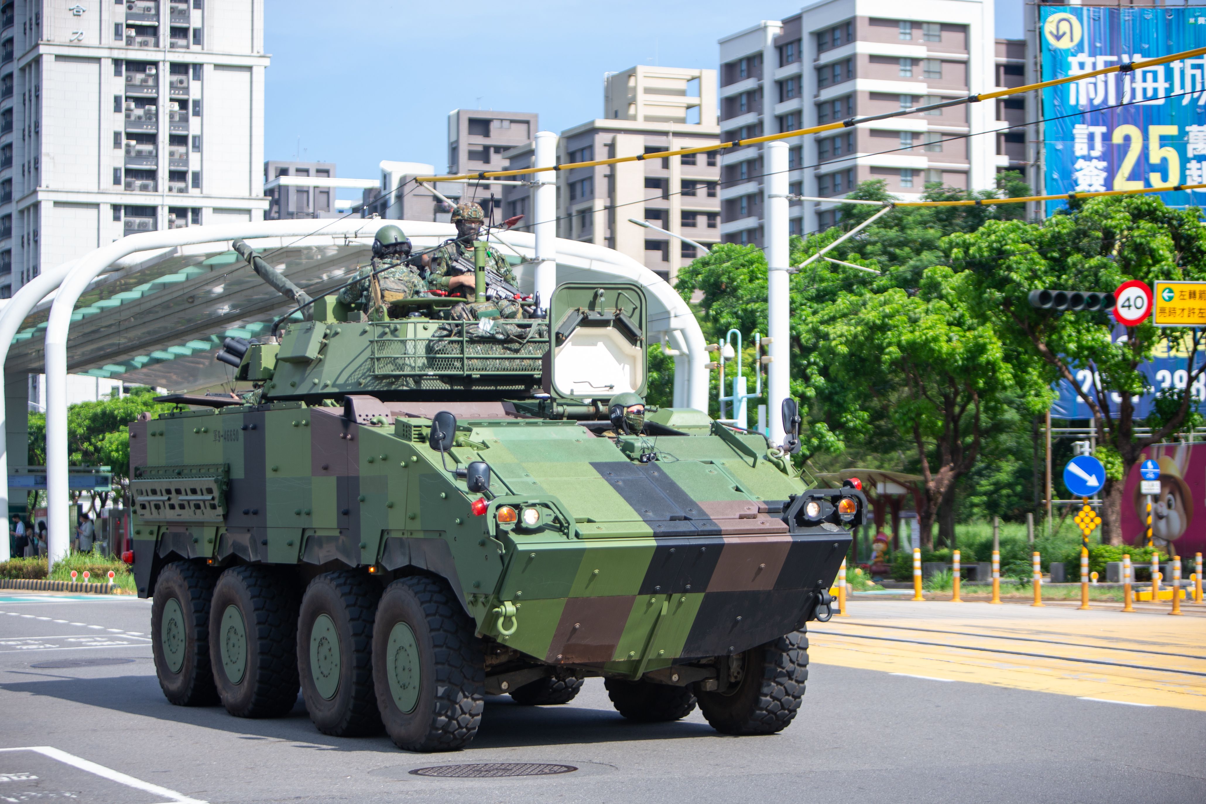 20250716-漢光41號演習實兵演練今（16）日進入第8天，第三作戰區今日在新北地區進行「縱深防禦逐次抵抗」演練。（第三作戰區提供）