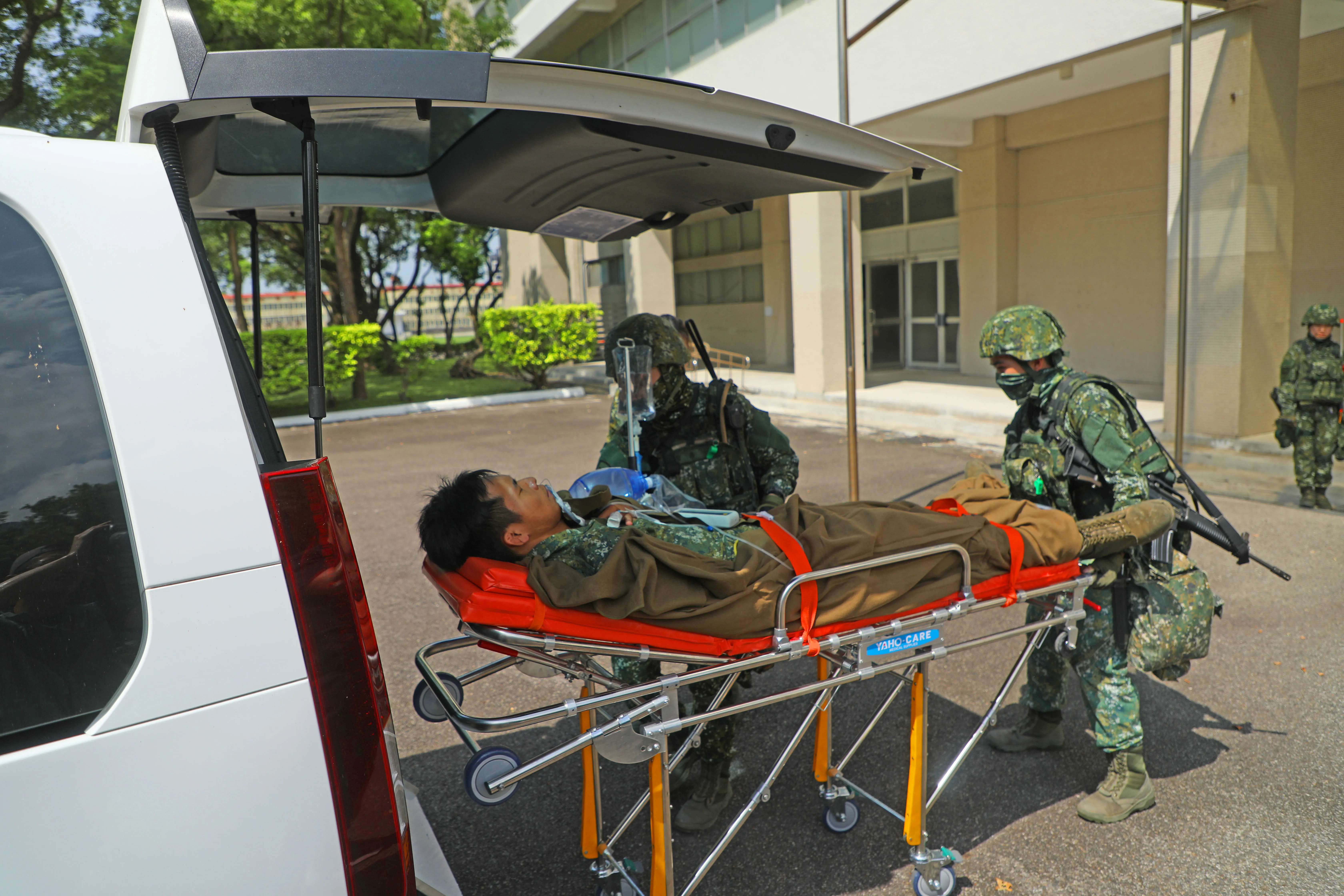 20250717-漢光第41號演習，第三作戰區實施戰傷救護暨大量傷患後送演練。（第三作戰區提供）