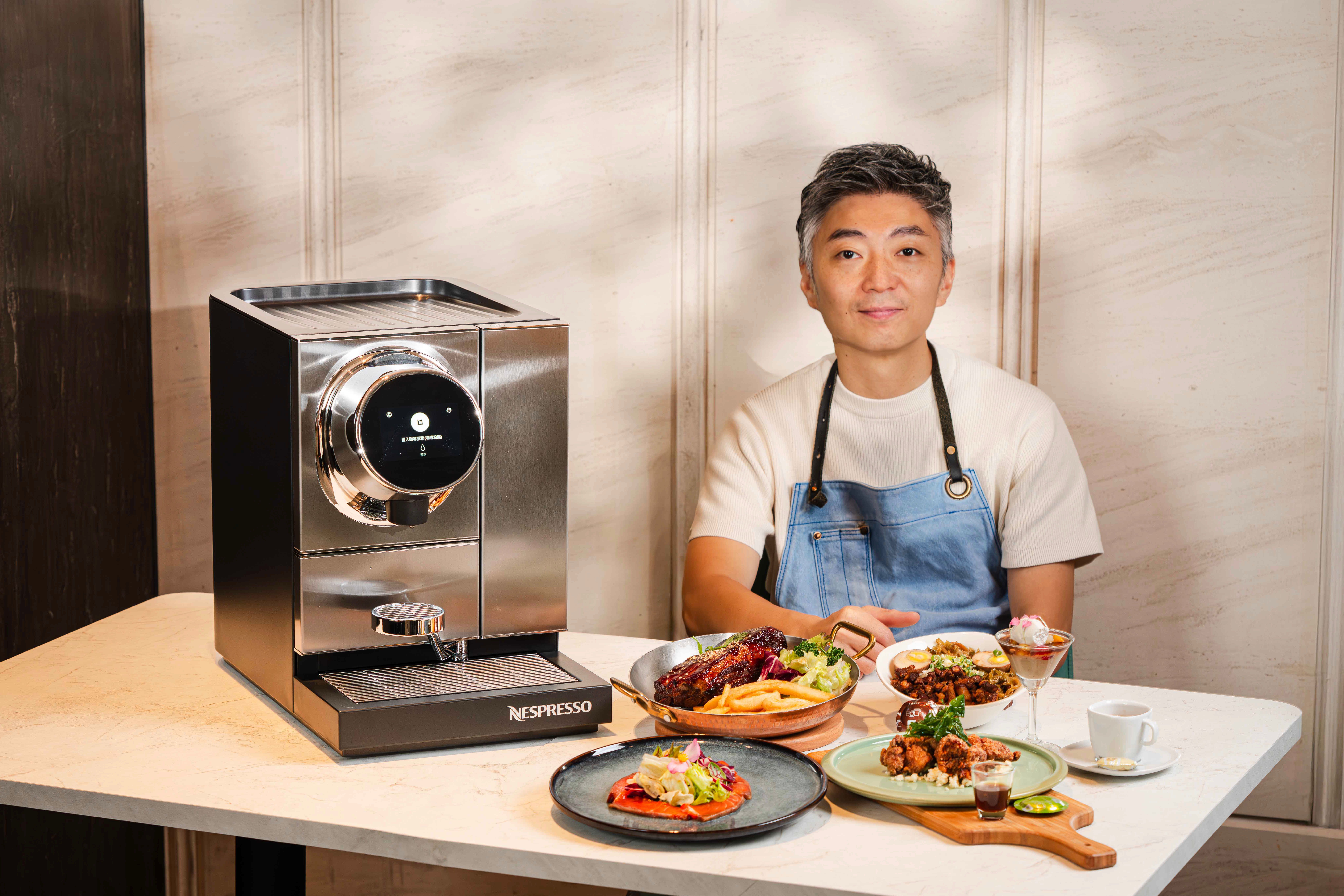 Nespresso攜手連續九年獲得亞洲50大餐廳MUME主廚林泉，將星饗晨宴移師高雄H2O HOTEL水京棧國際酒店，而Nespresso 商用咖啡系統提供高端旅宿與餐飲業者全方位咖啡體驗。.jpg