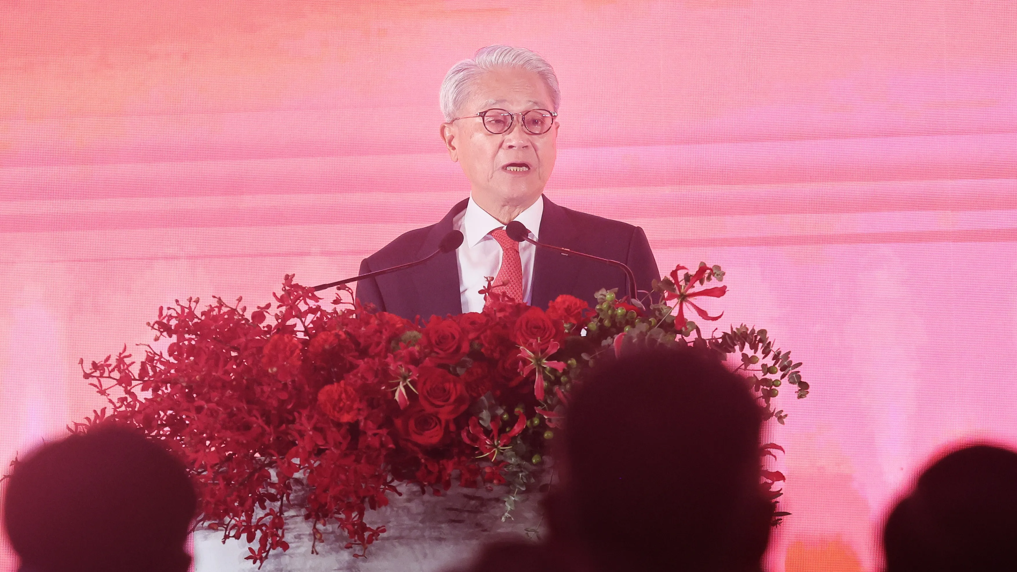 20250724-台新新光金控24日舉行合併慶祝酒會，台新新光金控董事長吳東亮出席。（柯承惠攝）