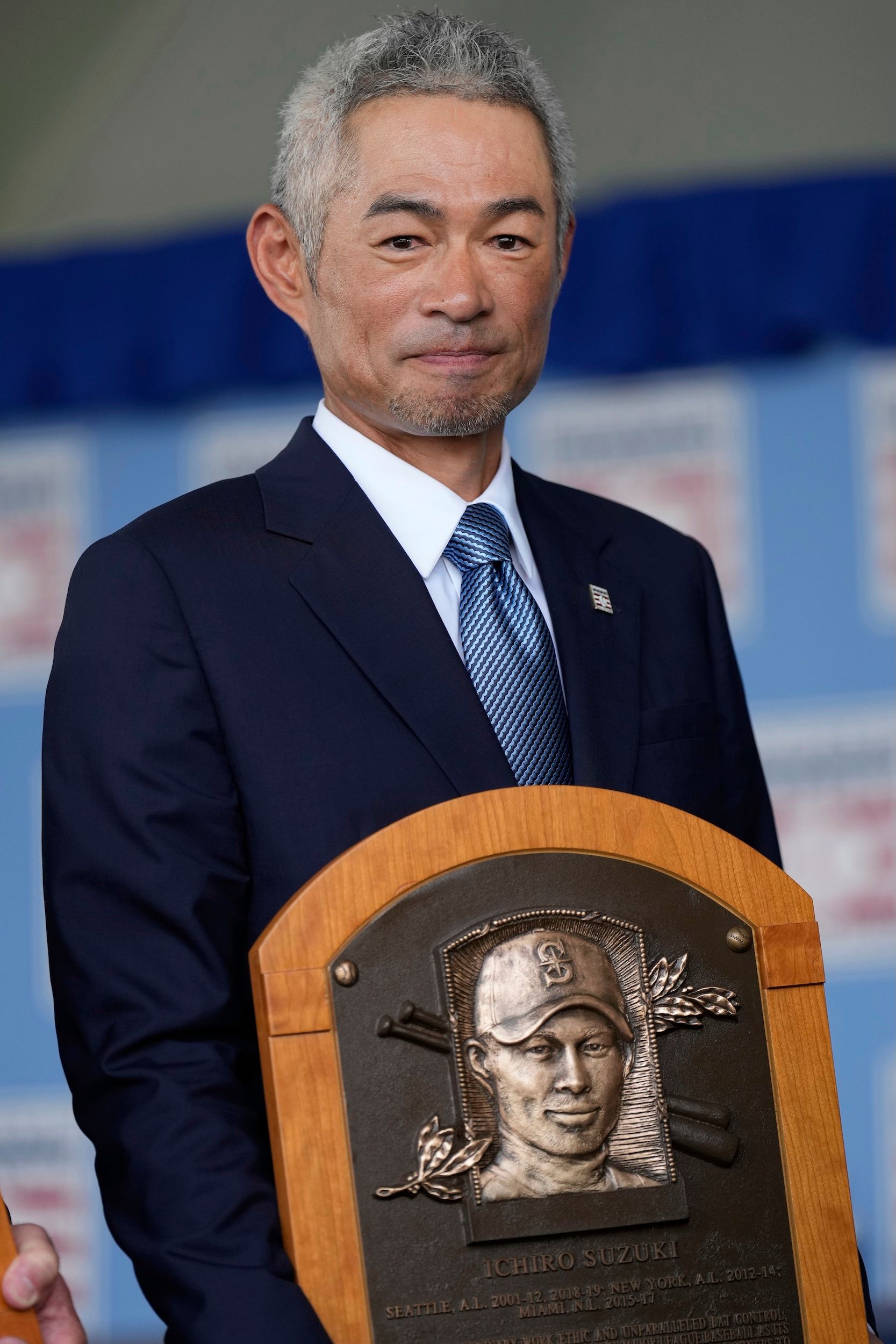 2025年7月26日、入選棒球名人堂的鈴木一朗在古柏鎮發表談話。（美聯社）
