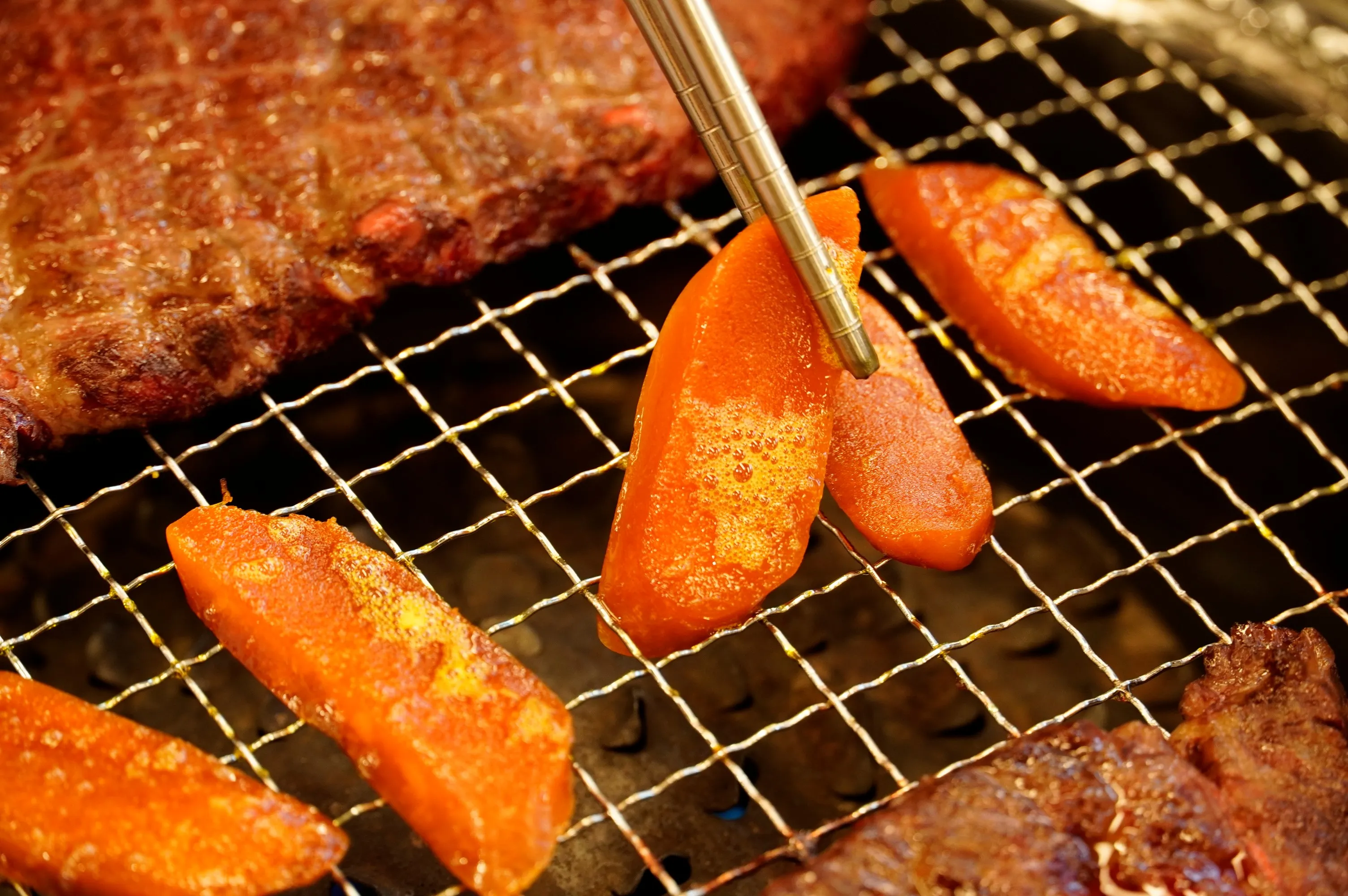 夯下去炙燒烏魚子非常美味（圖／馬辣集團提供）