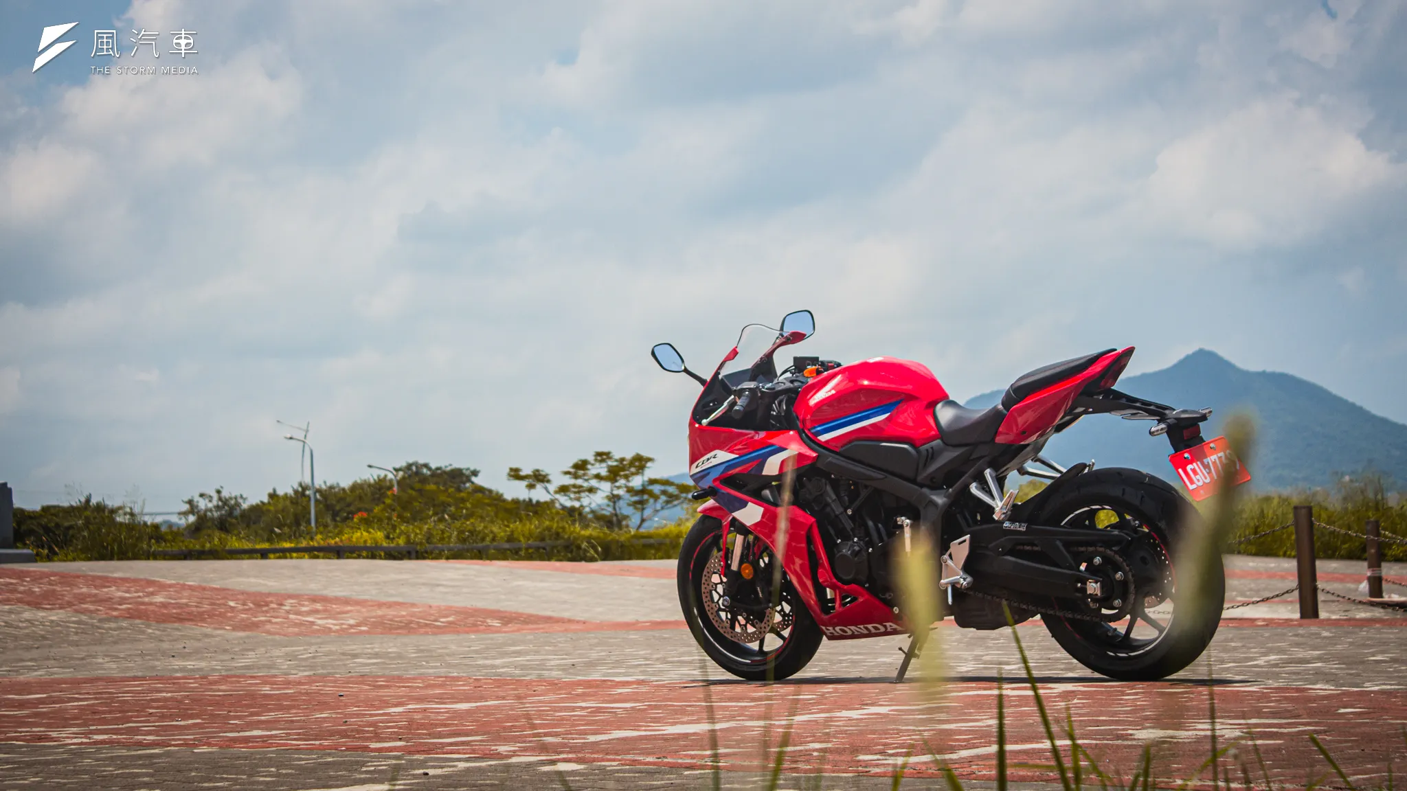 E-Clutch終究只是輔助，它便利了騎乘生活，但會不會讓人忘記換檔還是端看怎麼去運用。