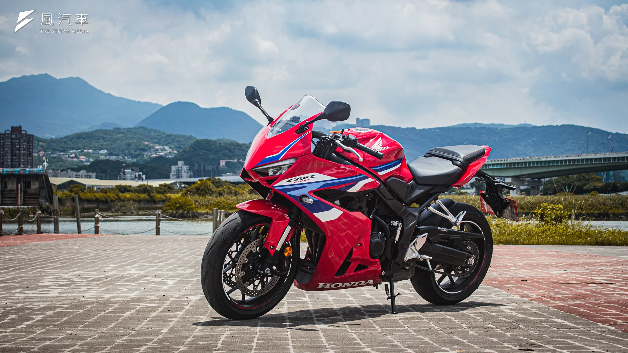 在2023年底米蘭車展亮相的新款CBR650R，不只換上全新外型，動力部分更增添了品牌最新的離合器技術。