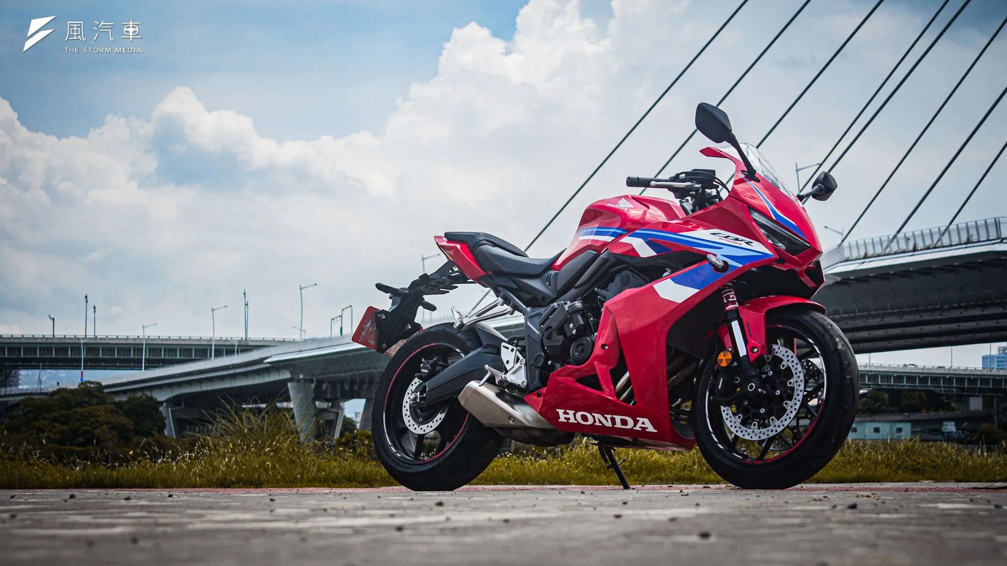 Honda CBR650R 為目前為數不多的中量級四缸街跑，渾厚聲浪也成了競爭時的亮點之一。