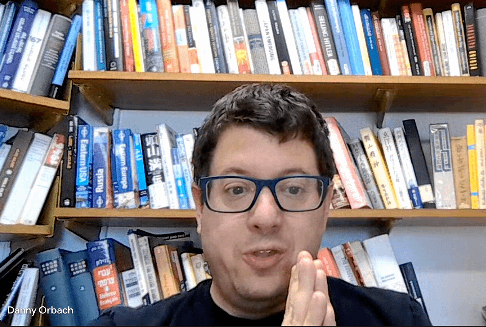 以色列希伯來大學軍事歷史學者丹尼．歐巴赫（Danny Orbach）接受《風傳媒》視訊專訪。(王秋燕攝)