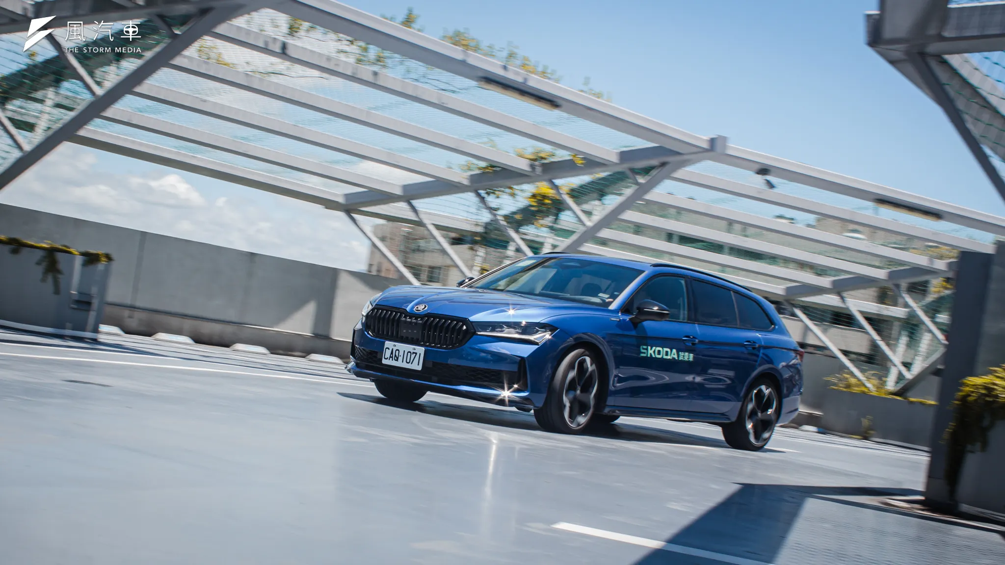 Sportplus 的Superb 具有非同小可的扭力表現，4x4 系統將這樣的躁進轉成令人放心的輸出效率。