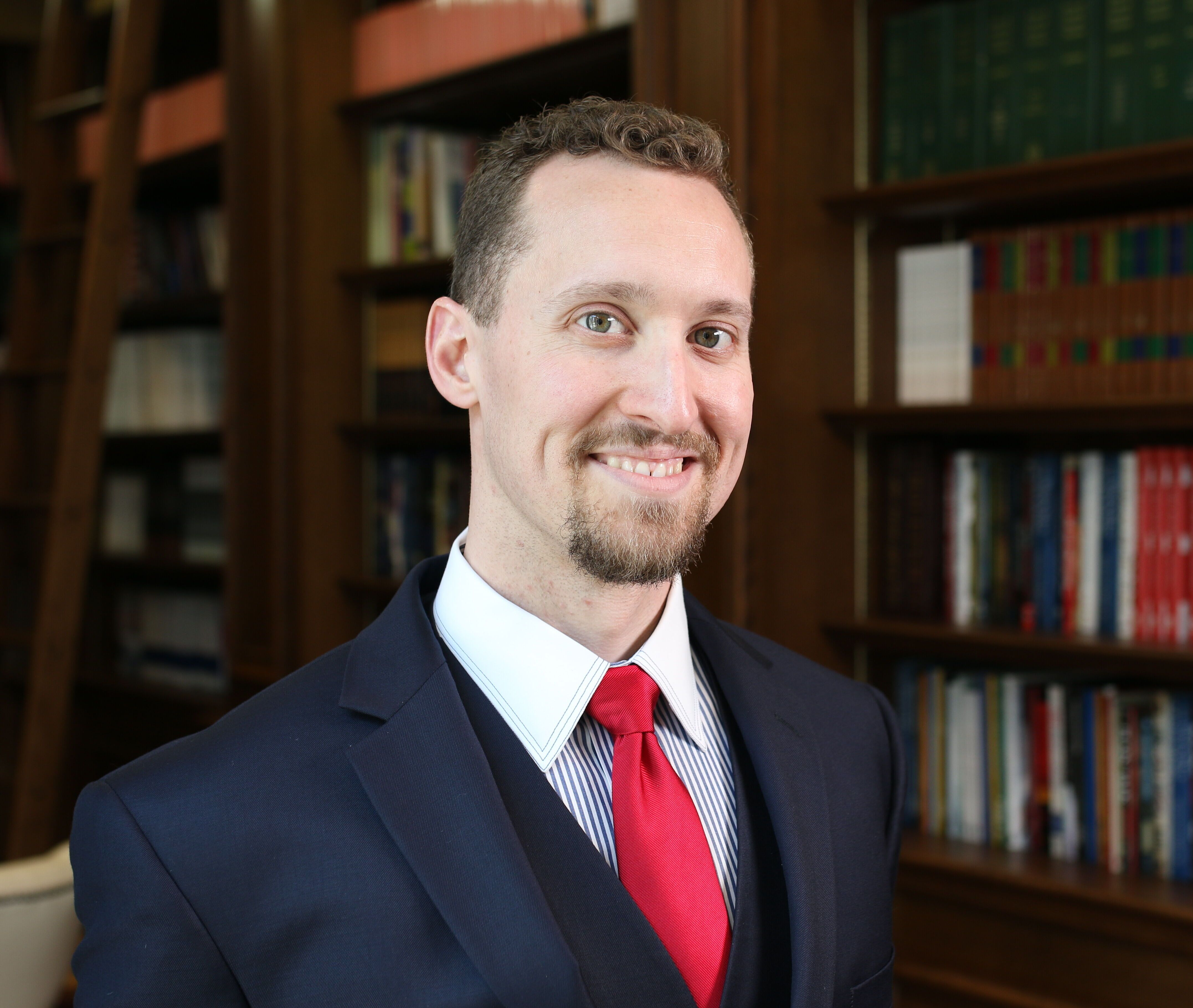 川普（右）提名傳統基金會研究員安東尼（E. J. Antoni）接掌勞工統計局。（翻攝自Texas Public Policy Foundation）