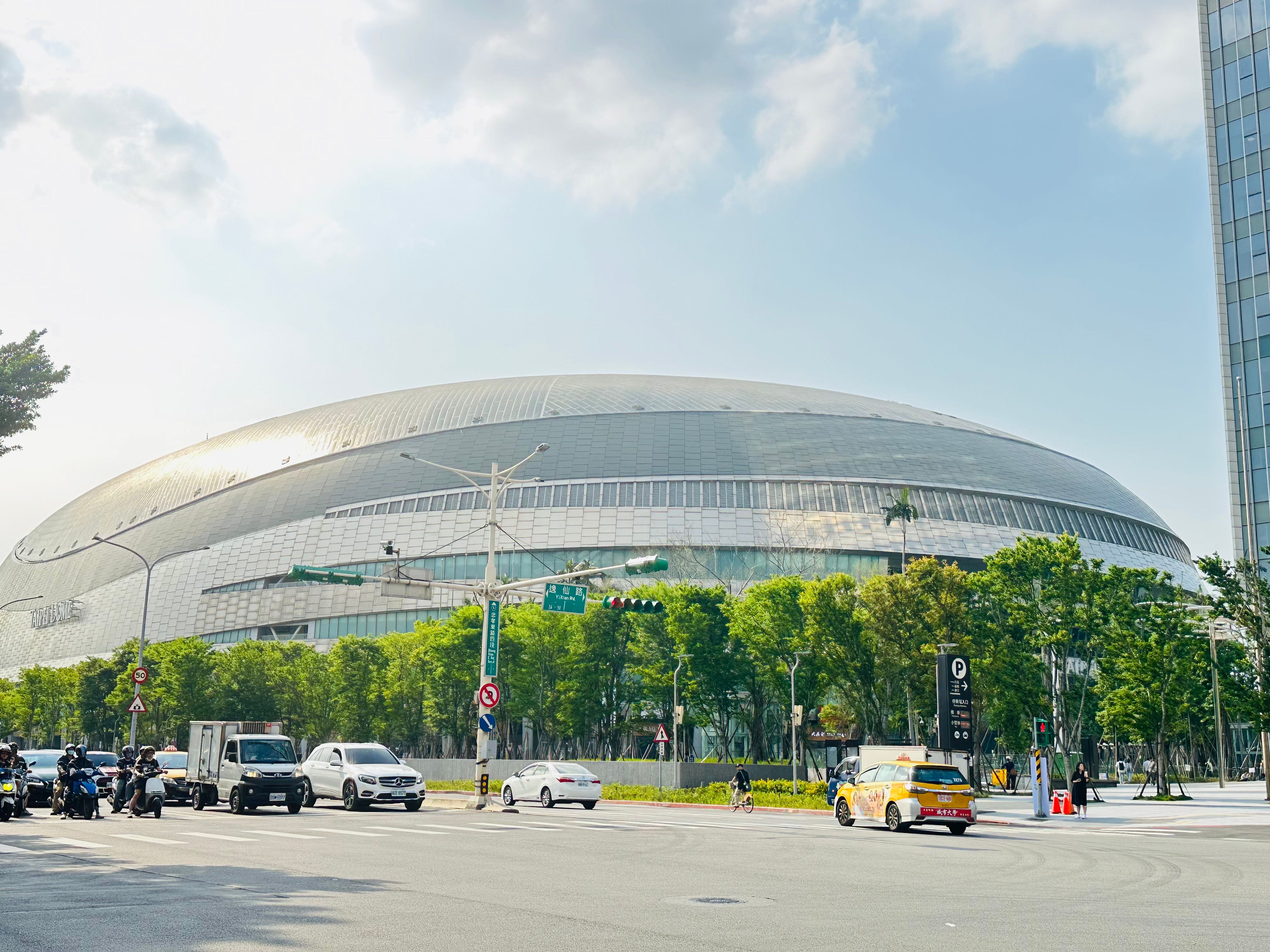 臺北大巨蛋於2023年正式啟用，迄今已辦理多場大型演唱會及運動賽事，為臺灣唯一的巨蛋級體育場館。圖/風傳媒拍攝